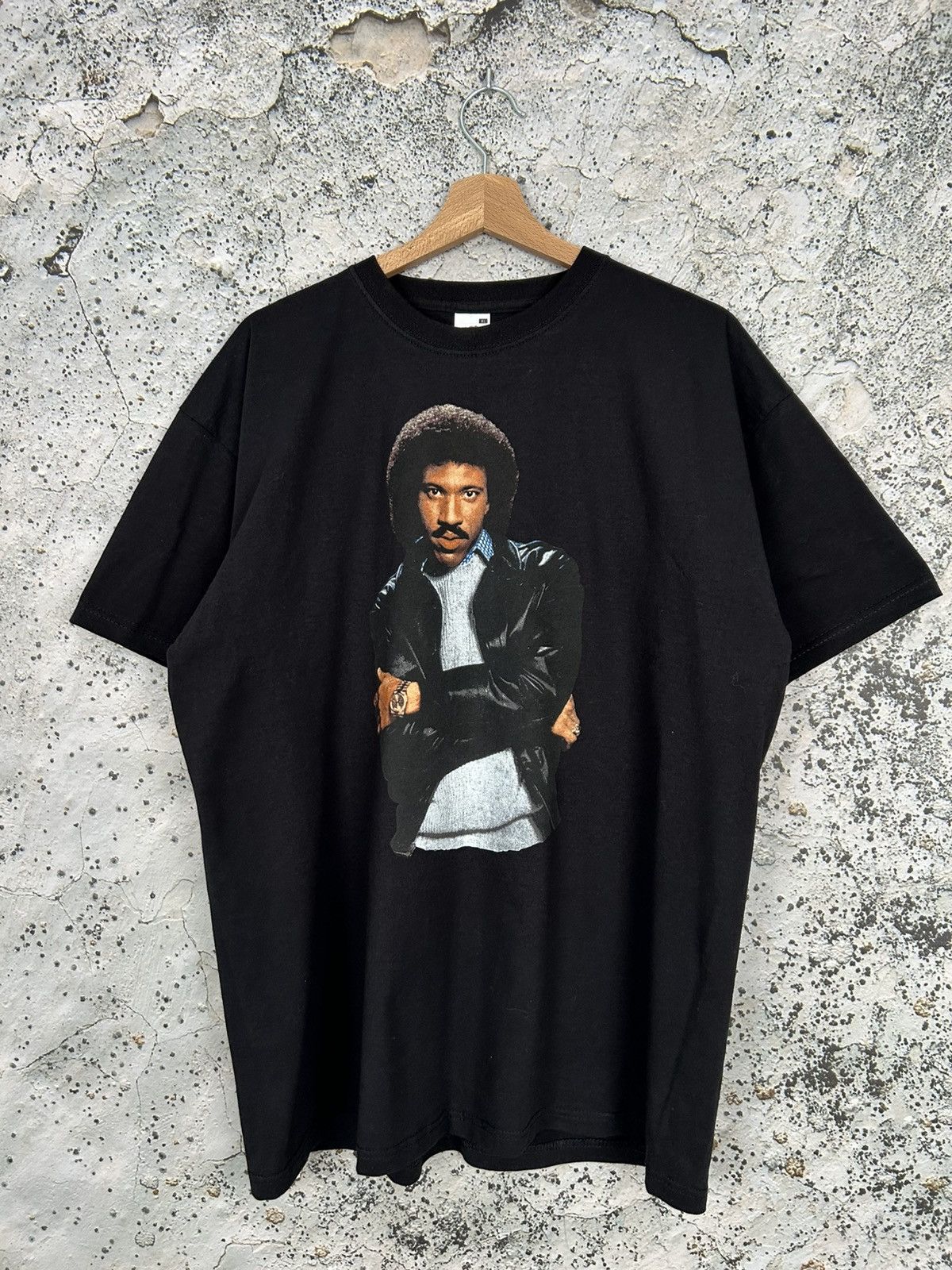 Vintage Lionel Richie 2013 Tour Graphic Tee Band Vintage Streetwear Hoodie, Sweatshirt | PodTeesHub.com