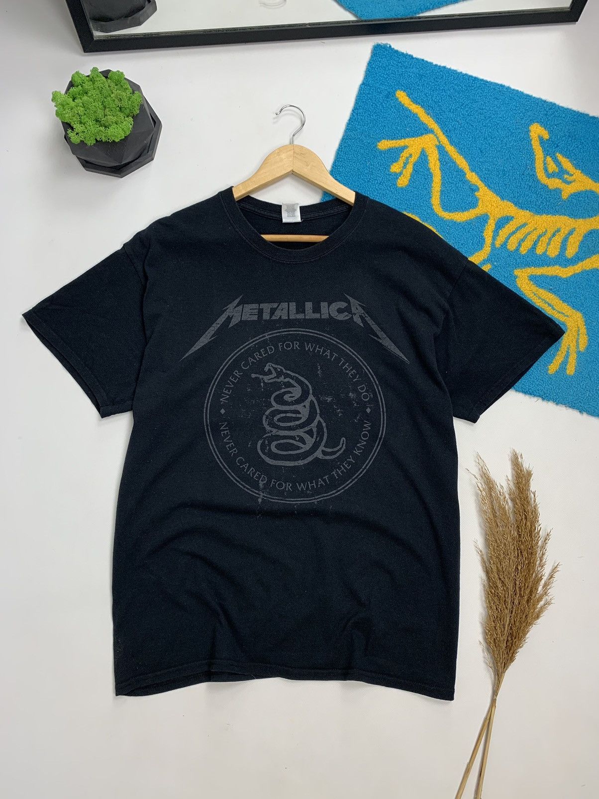 Metallica X Vintage Vintage Metallica Band Snake Logo T Shirt Hoodie, Sweatshirt | PodTeesHub.com