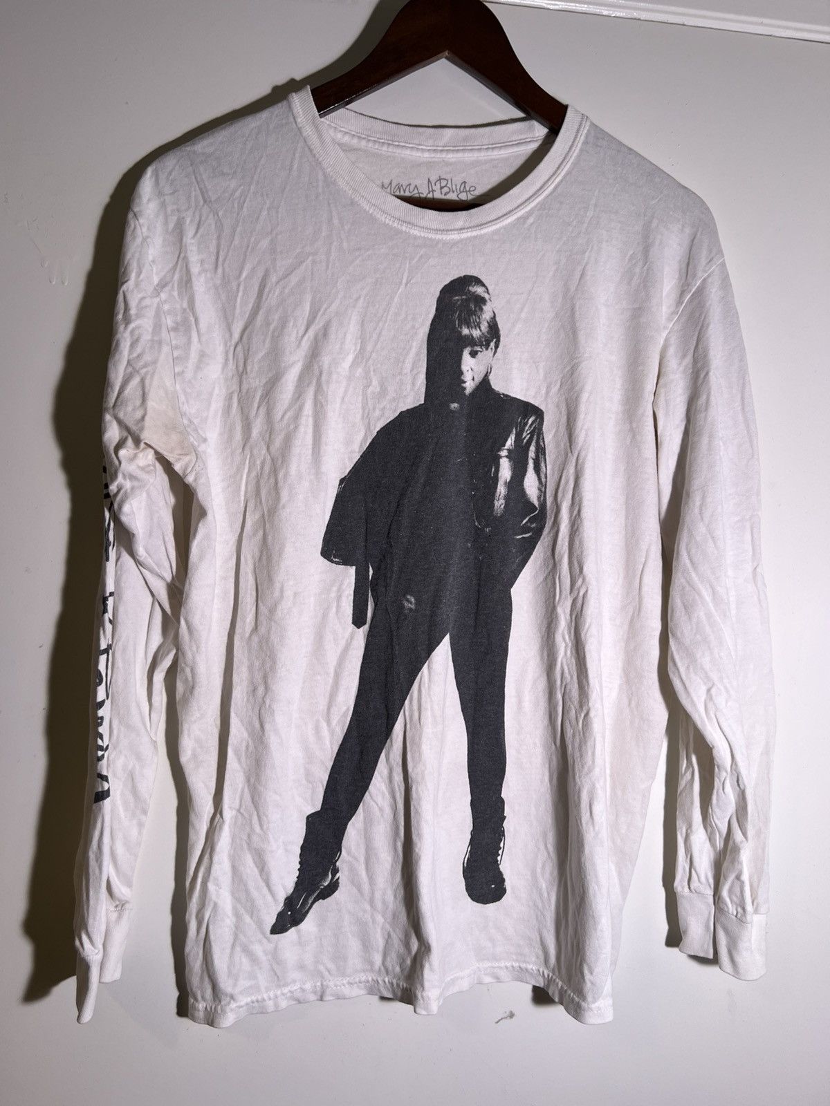 Vintage Mary J Blige R B Pop Soul Artist Musician Retro Music Shirt Hoodie, Sweatshirt | PodTeesHub.com