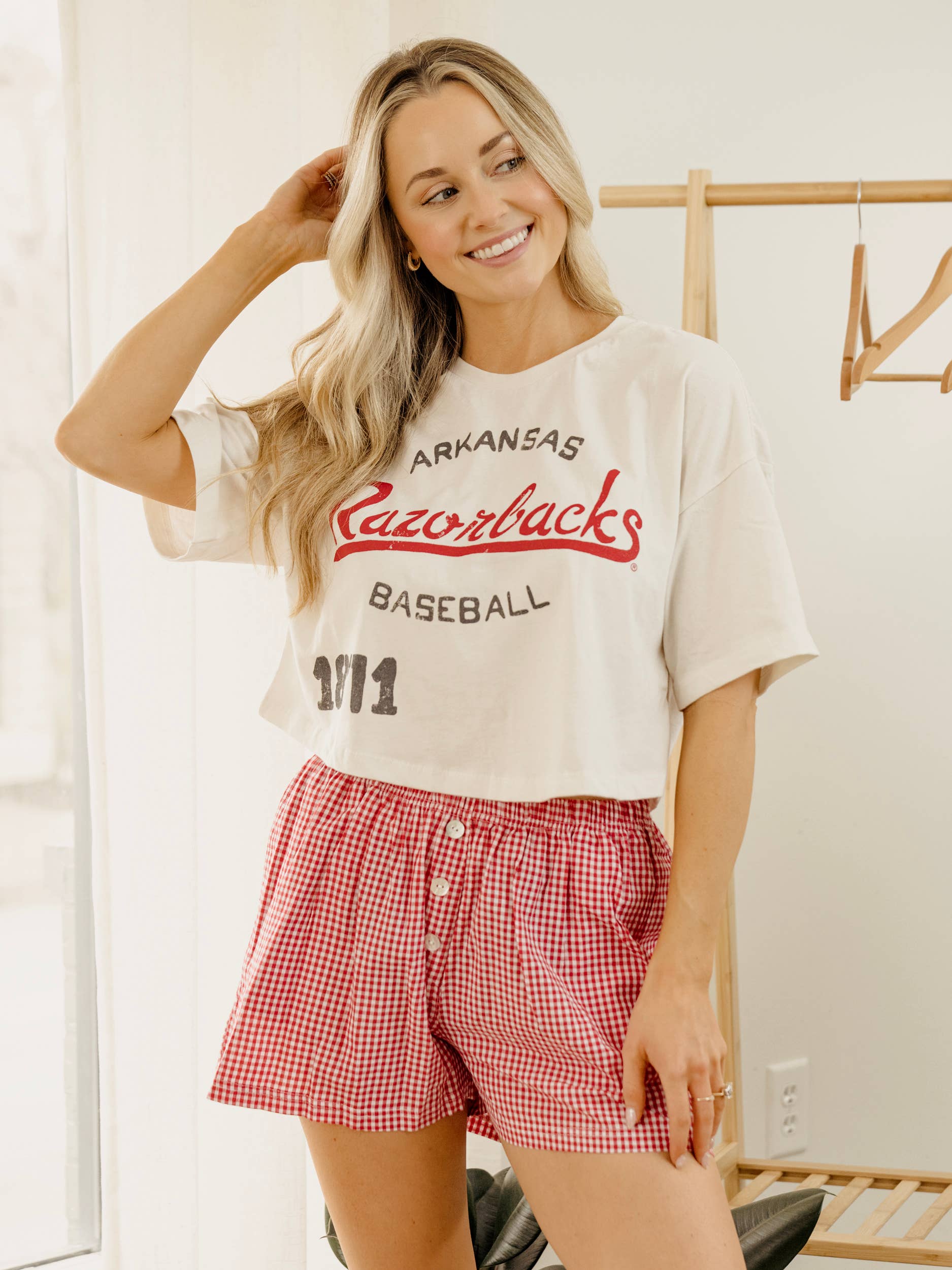 Arkansas Razorbacks Baseball Stencil Off White Cropped Tee Hoodie, Sweatshirt | PodTeesHub.com