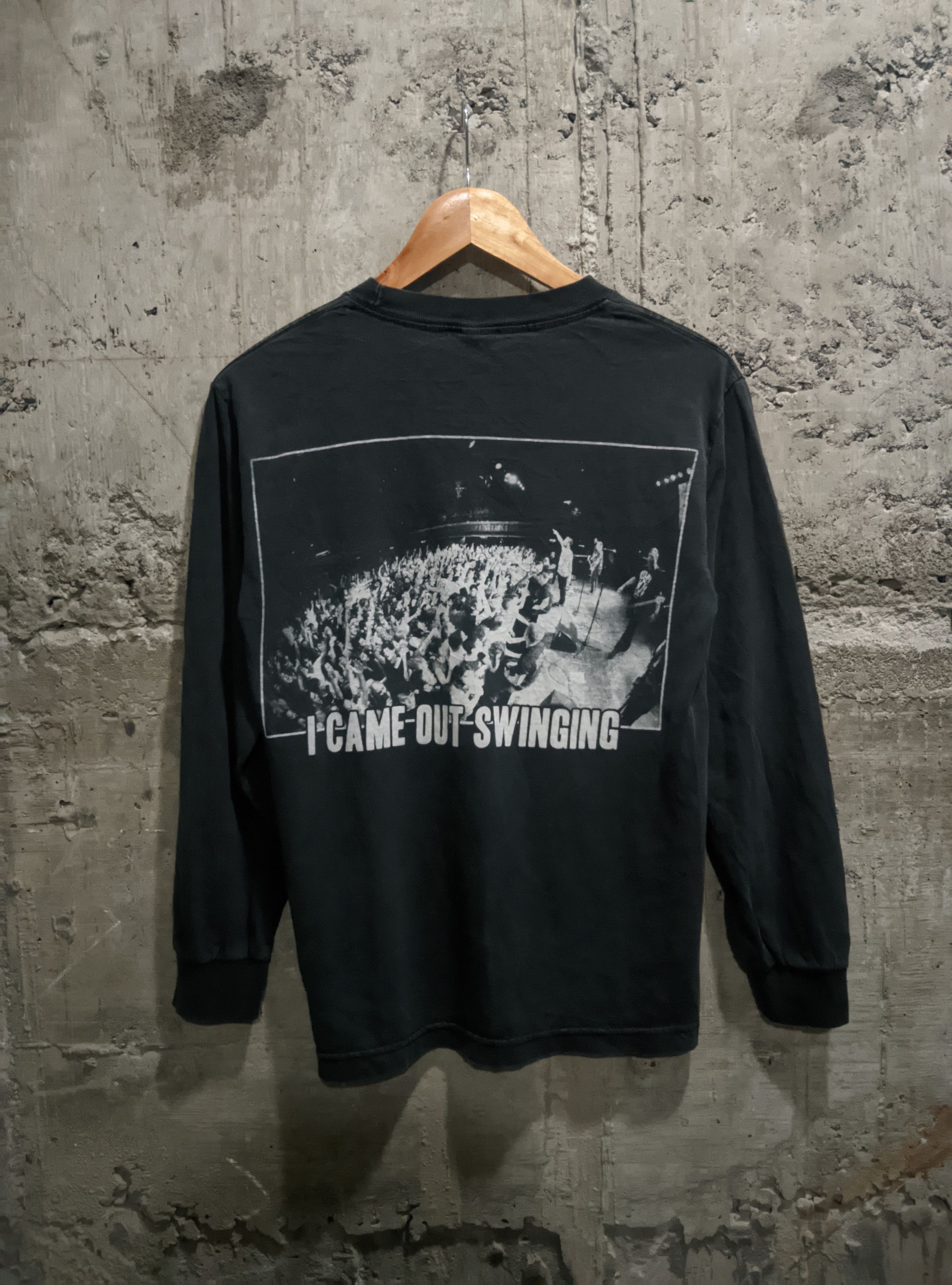 Band Tees 2011 The Wonder Years Came Out Swinging Pop Punk Sun Fade Hoodie, Sweatshirt | PodTeesHub.com