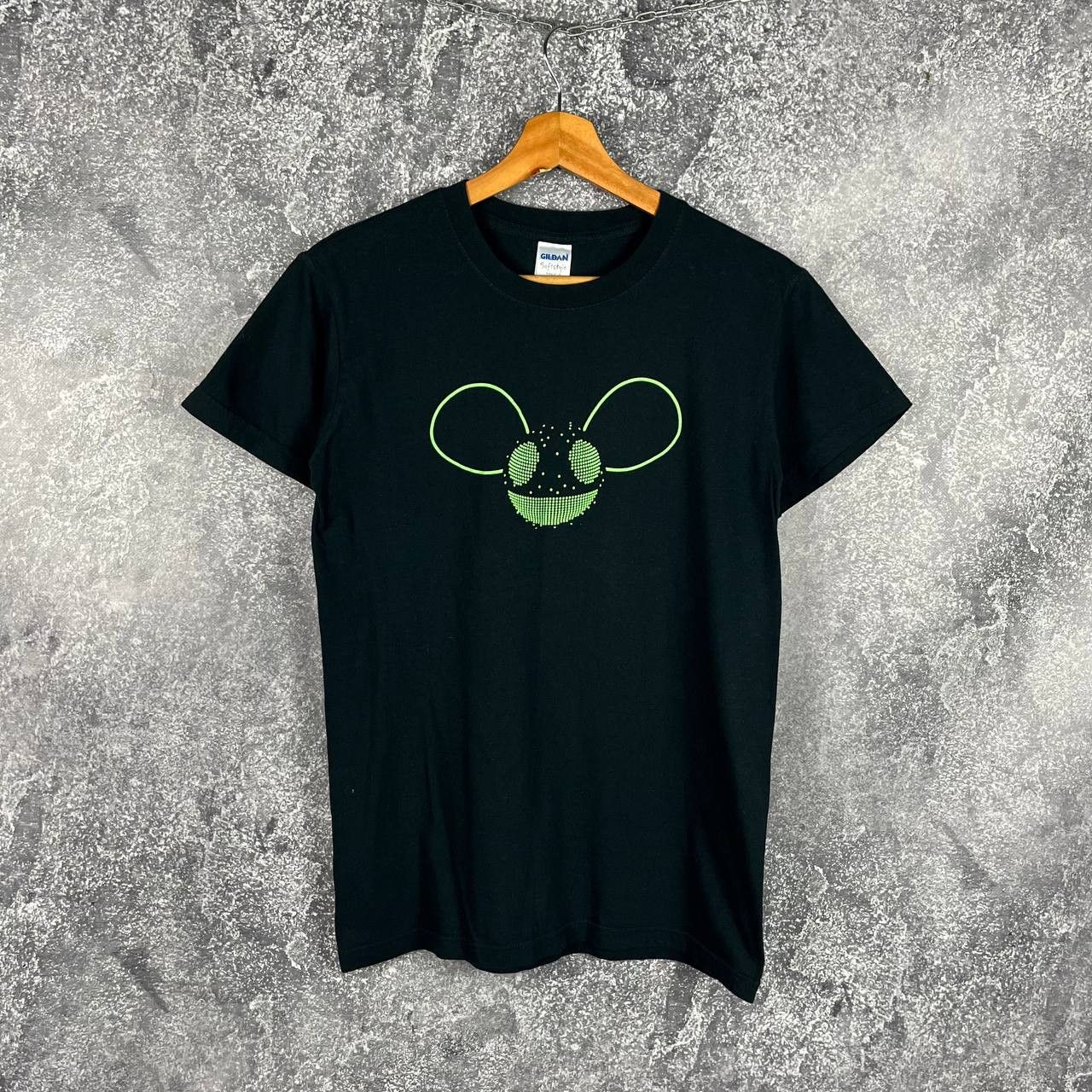 Band Tees Deadmau5 Dj Green Head Concert T Shirt Vintage Y2k Drip Hoodie, Sweatshirt | PodTeesHub.com