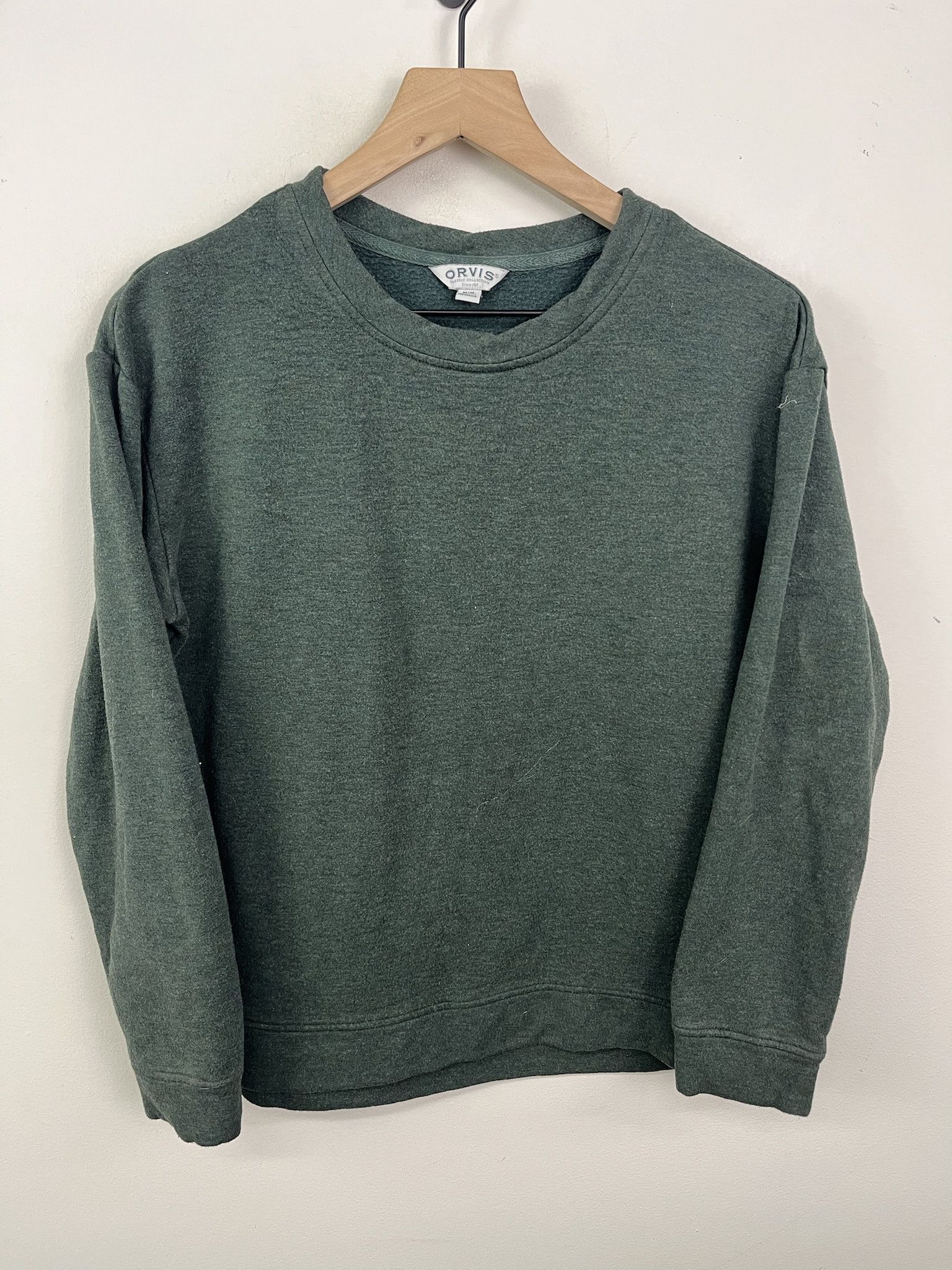 Vintage Y2k Orvis Green Crewneck Size M T-Shirts, Hoodie, Sweatshirt | PodTeesHub.com