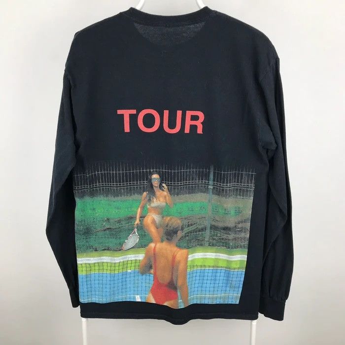Rap Tees Sy0222 Kanye West Saint Pablo Kim K Tour Tee Hoodie, Sweatshirt | PodTeesHub.com