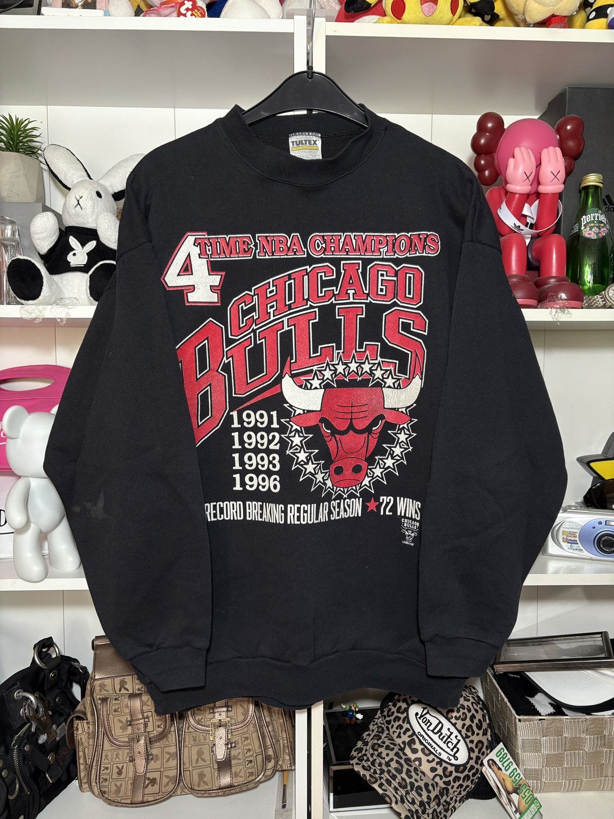 Chicago Bulls Vintage 1996 Nba Champions Crewneck Tultex T-Shirts, Hoodie, Sweatshirt | PodTeesHub.com