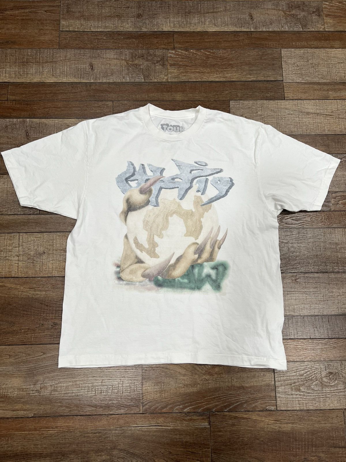 Scott Travis Scott Nyc Metlife Exclusive Utopia Graphic T Size Xl T-Shirts, Hoodie, Sweatshirt | PodTeesHub.com
