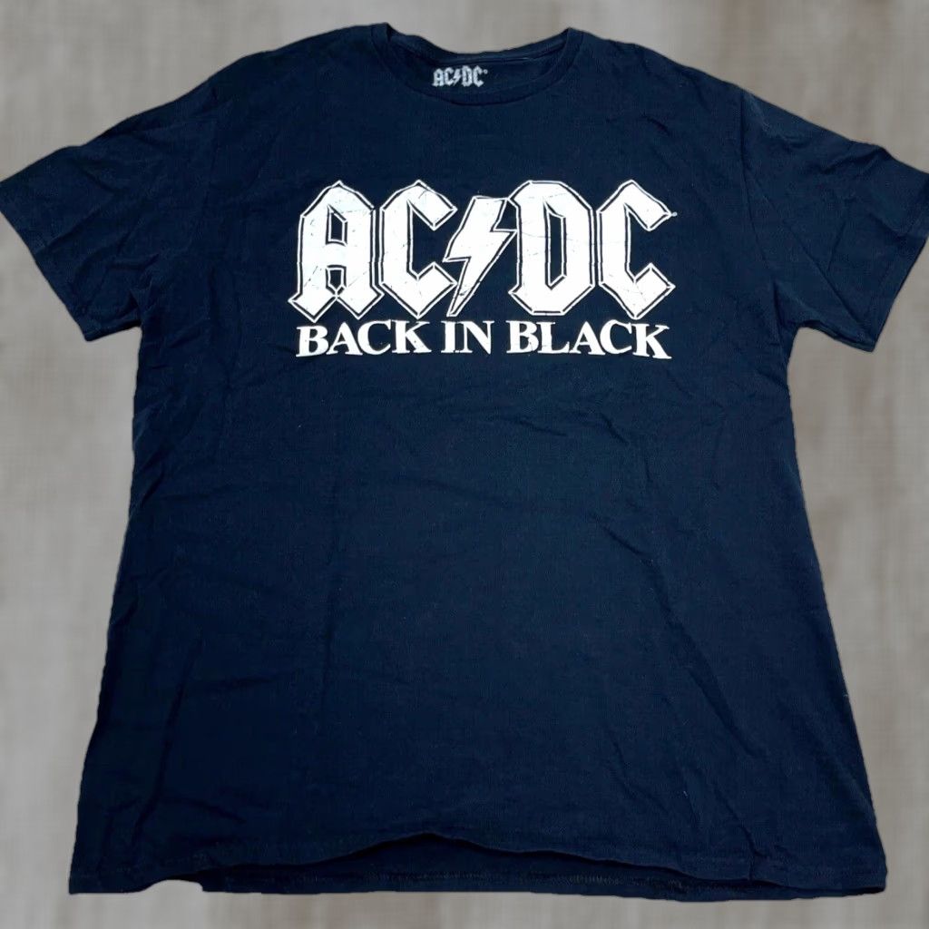 Etro Acdc Shirt Men Xl Black White Tee Band Tour Back In Black Concert Retro Adult Hoodie, Sweatshirt | PodTeesHub.com