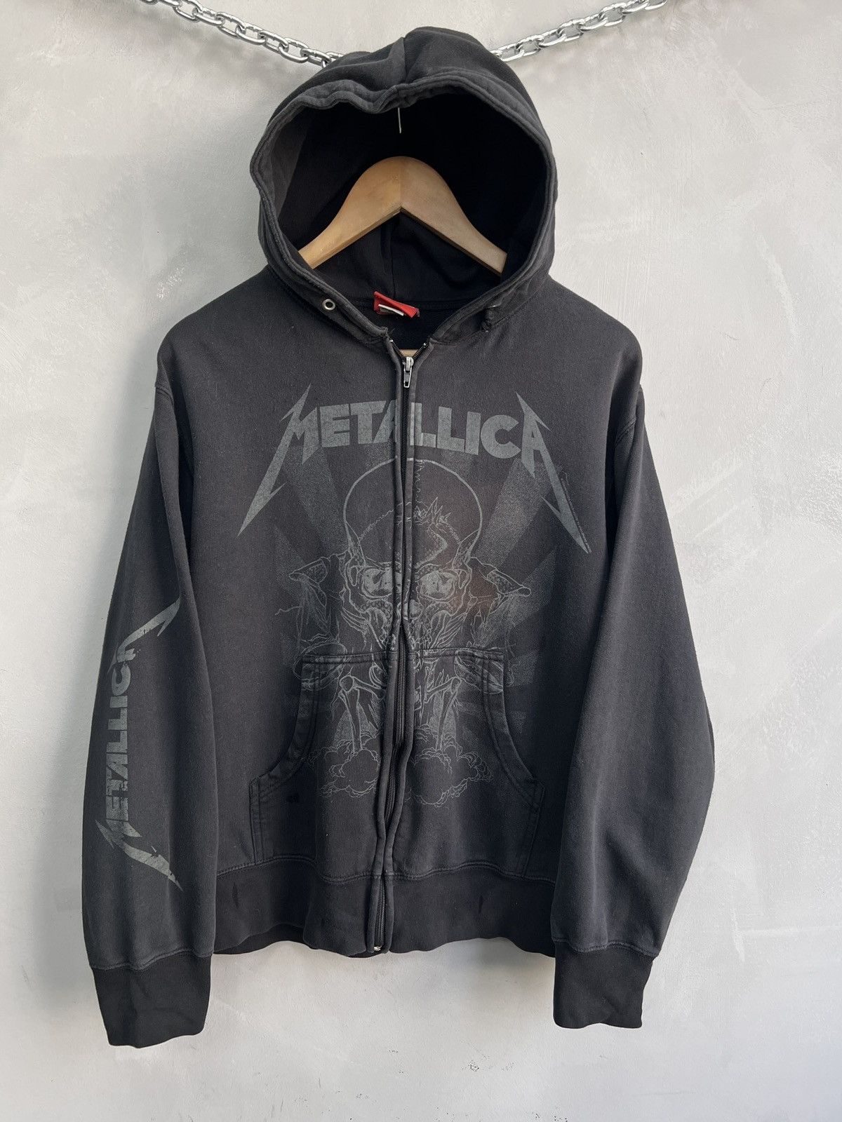 Metallica Rare 2000s Washed Faded Metallica Hoodie Y2k T-Shirts, Sweatshirt | PodTeesHub.com