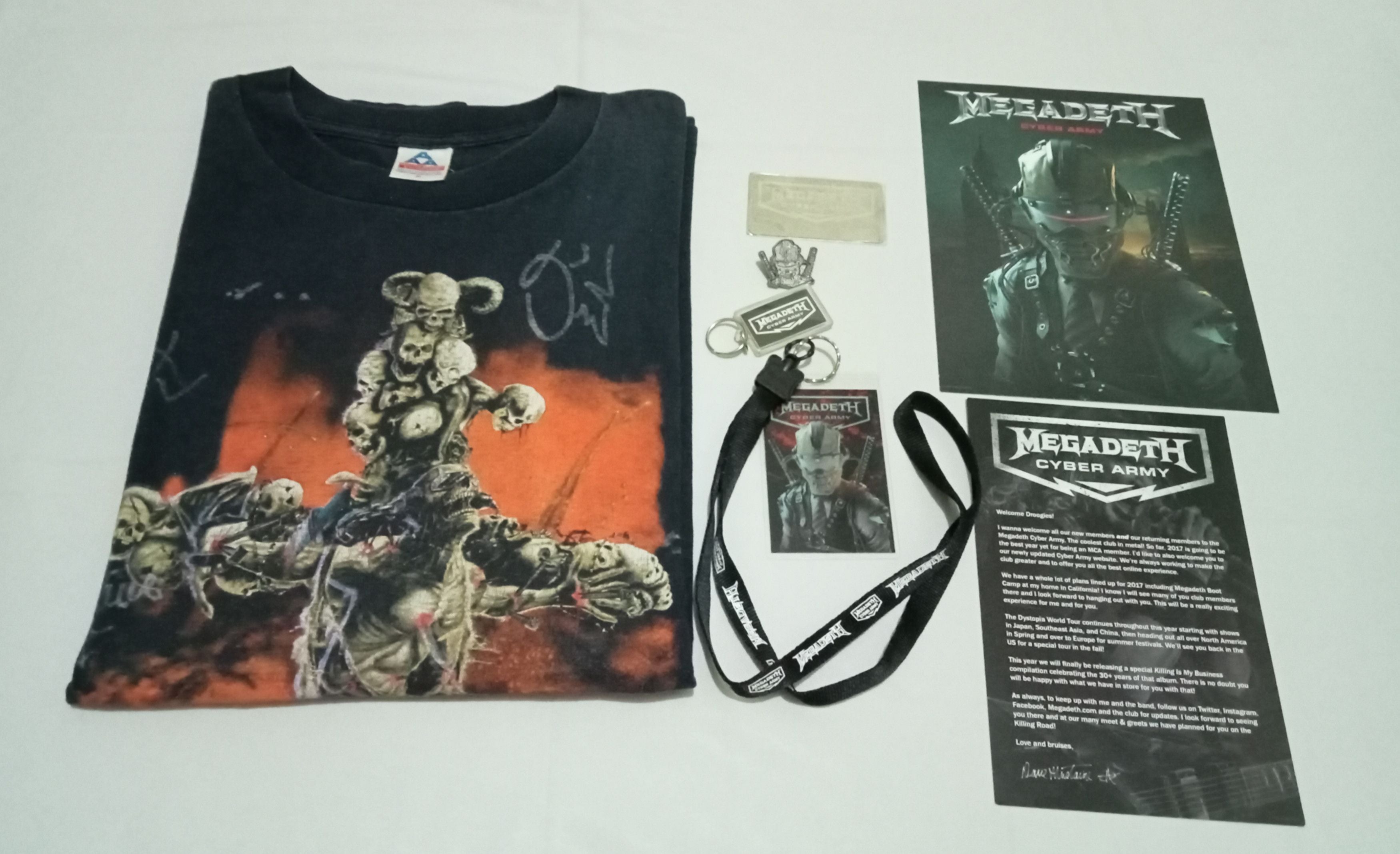 Band Tees Vintage 90 S Tour Megadeth Chaos Comics Long Sleeve Hoodie, Sweatshirt | PodTeesHub.com