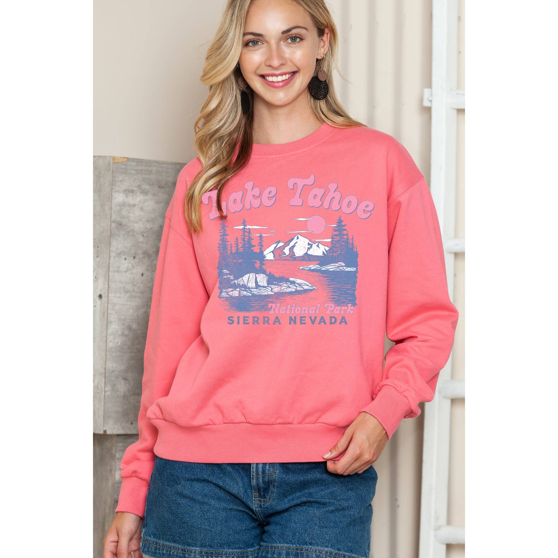Lake　Tahoe Crewneck Sweater T-Shirts, Hoodie, Sweatshirt | PodTeesHub.com