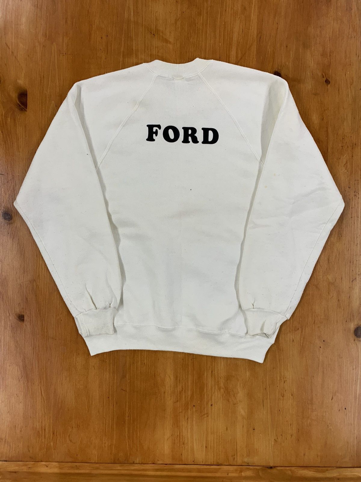 Vintage Crewneck Missouri Tiger Raglan Crewneck T-Shirts, Hoodie, Sweatshirt | PodTeesHub.com