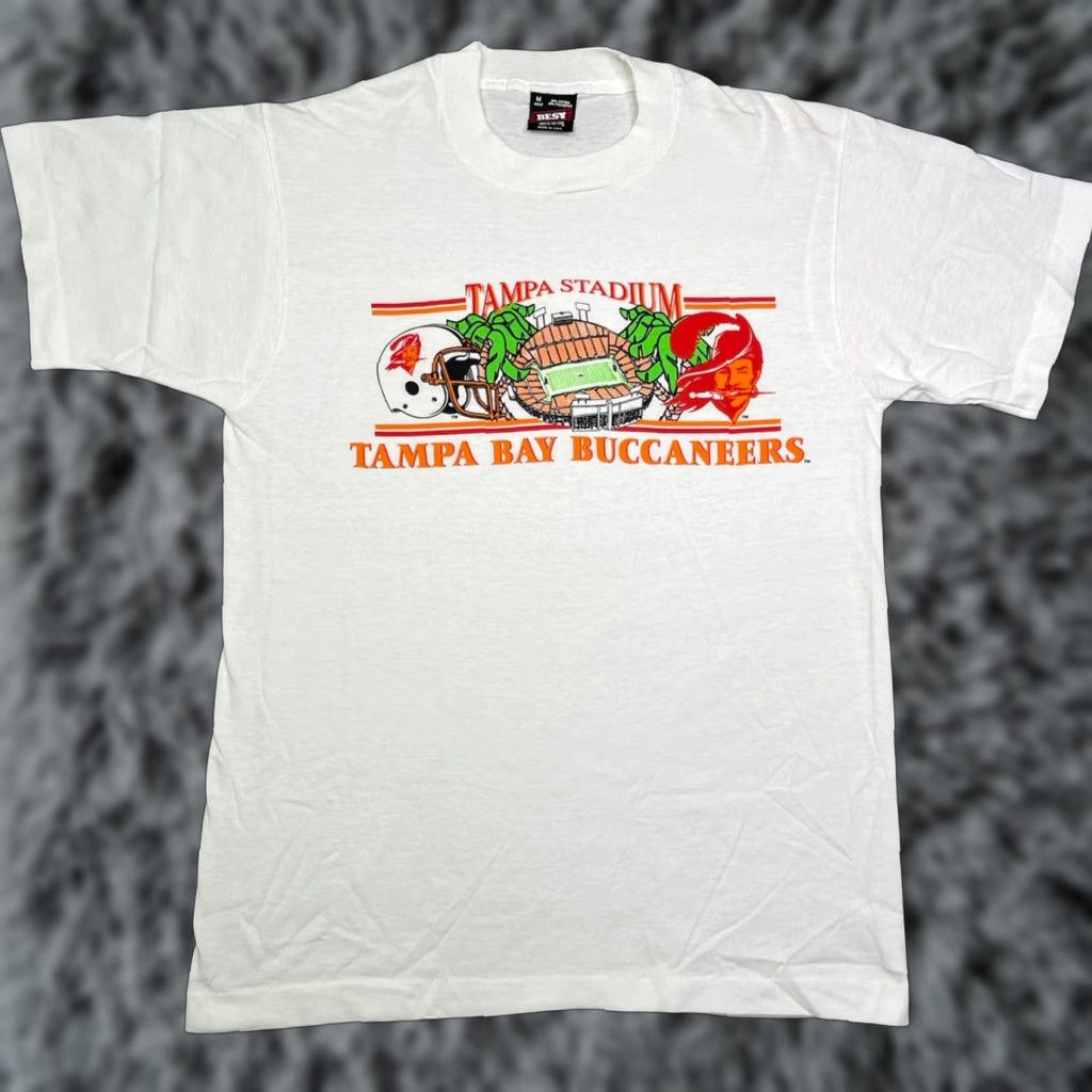Fruit Of The Loom Vintage Fruit Of The Loom Tampa Bay Buccaneers Shirt Adult M White Creamsicle Grap Hoodie, Sweatshirt