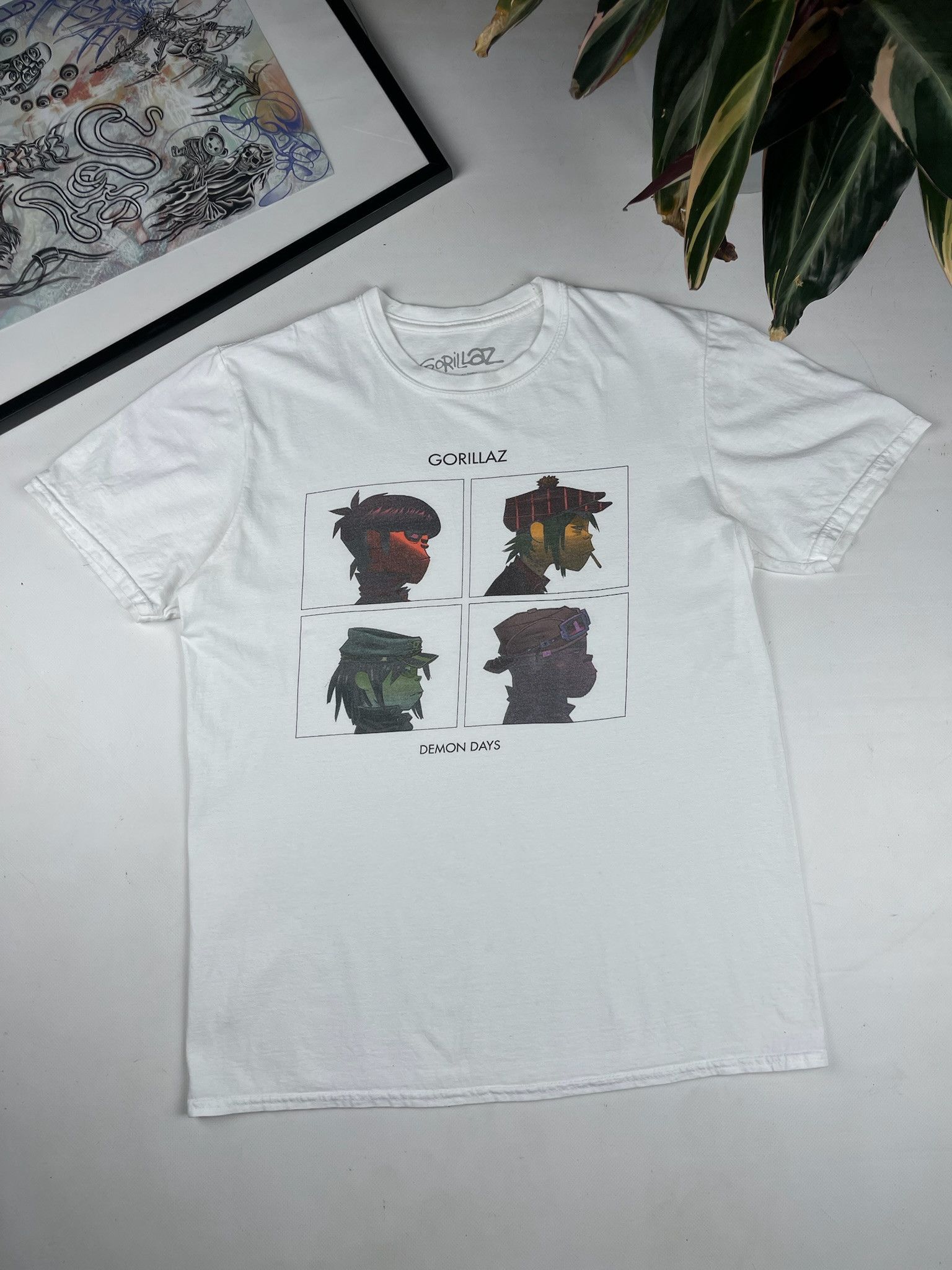 Band Tees Vintage 00s Gorillaz Band T Shirt Hoodie, Sweatshirt | PodTeesHub.com