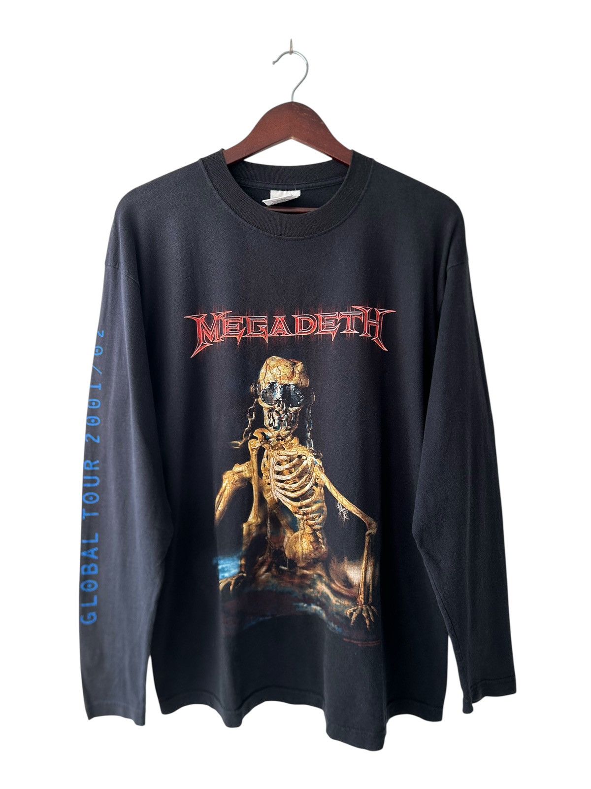 Band Tees Vintage Megadeth Global Tour 2001 02 Tee Hoodie, Sweatshirt | PodTeesHub.com
