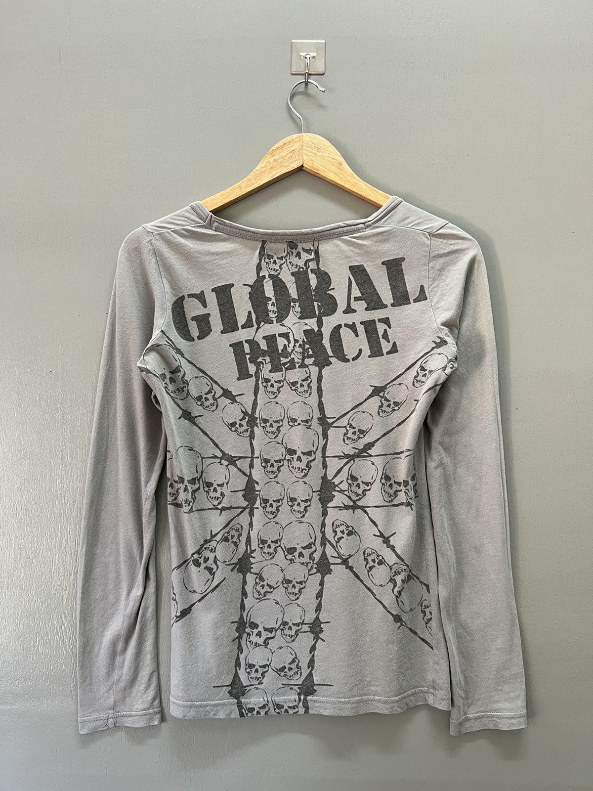 14th Addiction 2000 S Lead Skulls T Shirts Affliction Y2k Hoodie, Sweatshirt | PodTeesHub.com
