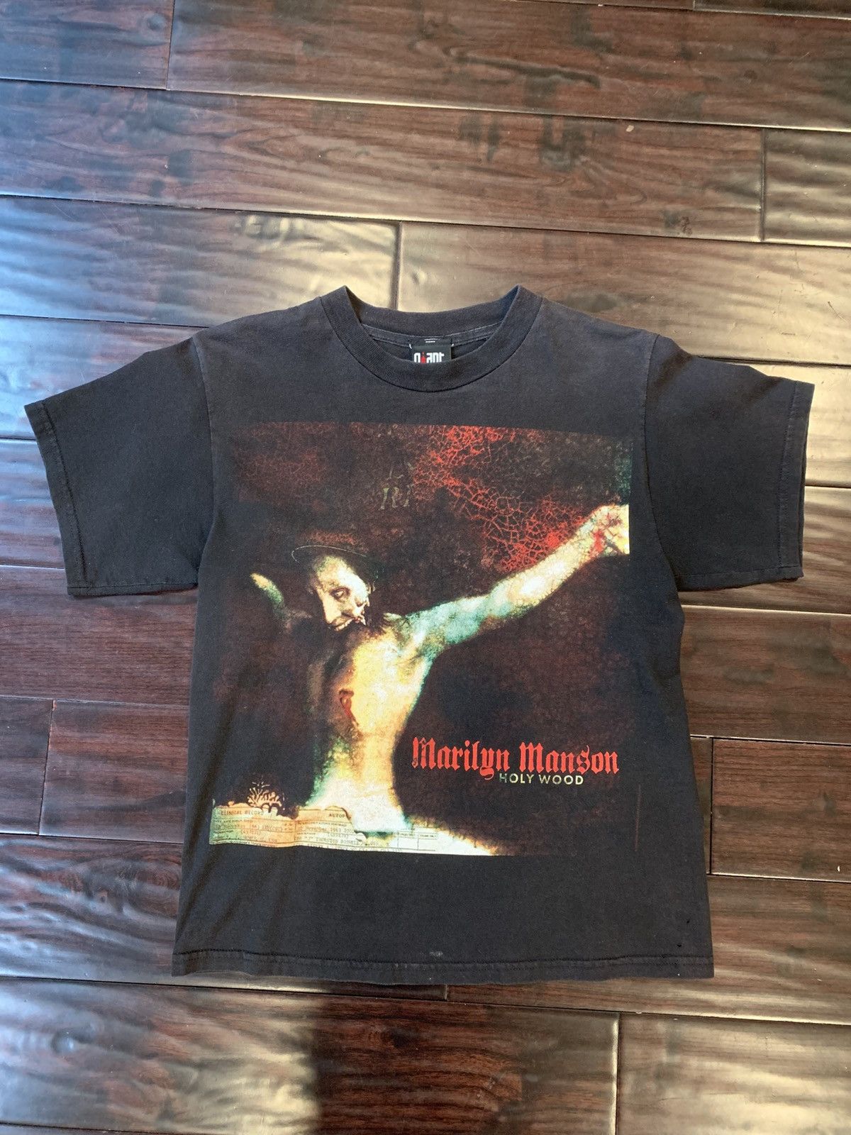 Manson Vintage Marilyn Manson 2000 Holy Wood Tour Tee Hoodie, Sweatshirt | PodTeesHub.com