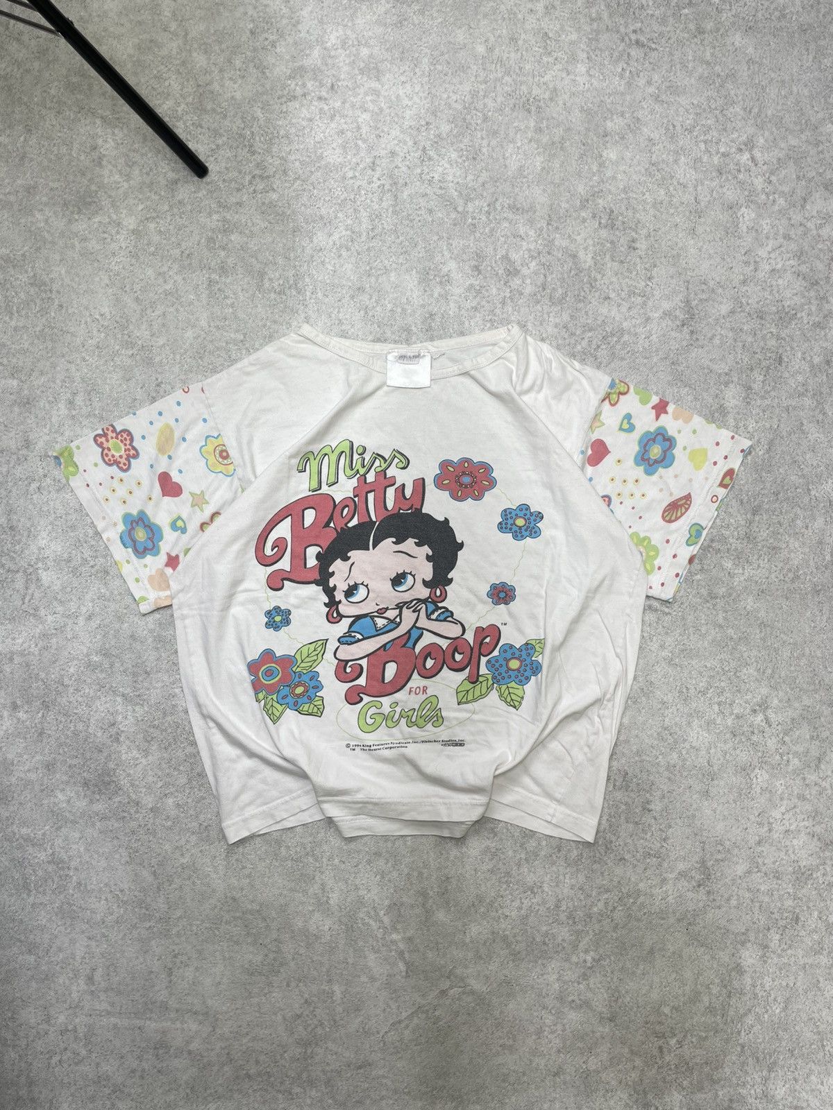 Universal Studios Vintage 1994 Betty Boop Tee Floral Graphics Vibrant Colors Hoodie, Sweatshirt | PodTeesHub.com