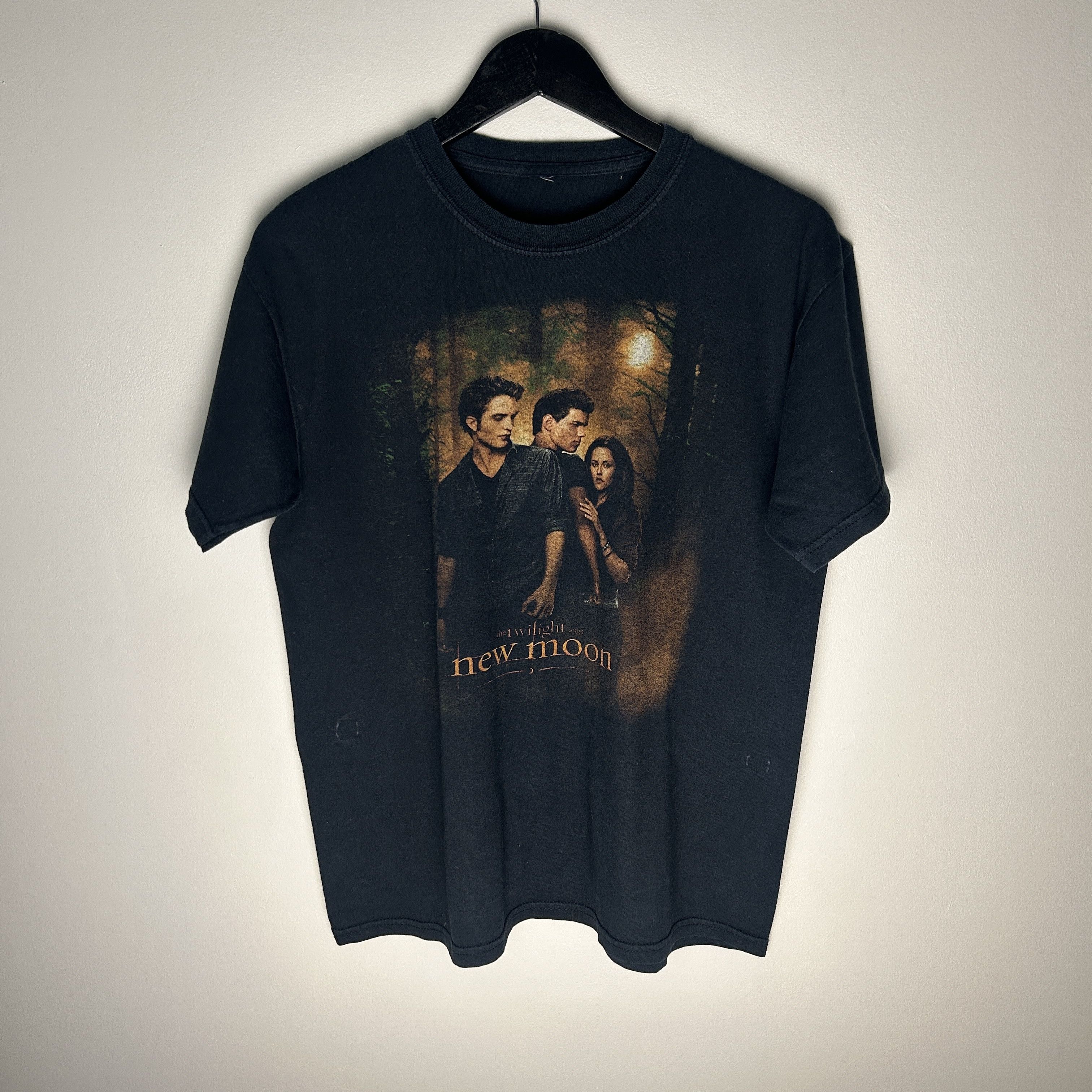 Vintage Twilight New Moon Movie T Shirt Hoodie, Sweatshirt | PodTeesHub.com