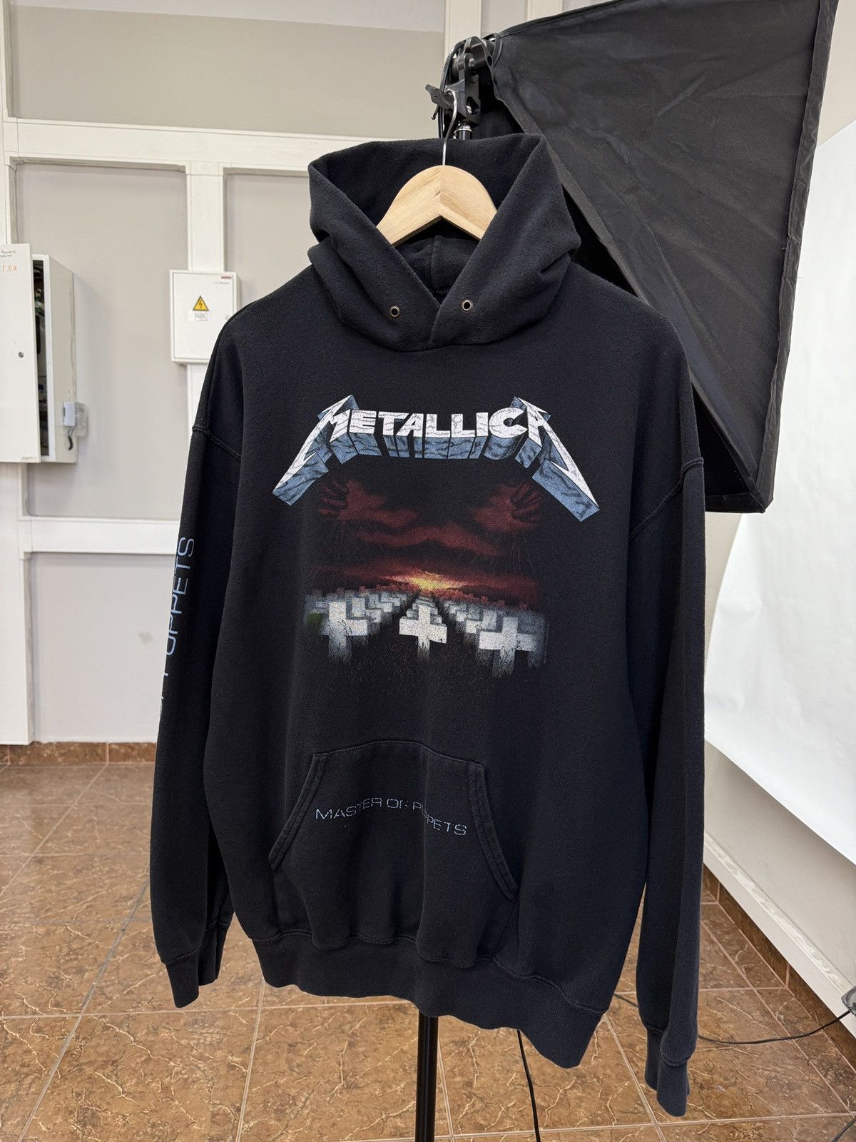Metallica X Vintage Vintage Y2k Metallica Master Puppets Rare Retro T-Shirts, Hoodie, Sweatshirt
