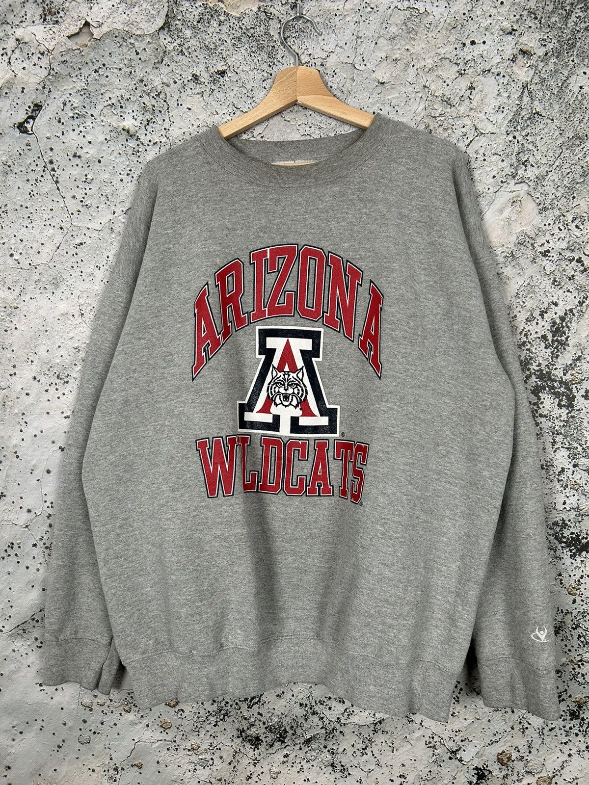 Vintage Arizona Wildcats Usa Graphic Crewneck 90s Retro T-Shirts, Hoodie, Sweatshirt | PodTeesHub.com