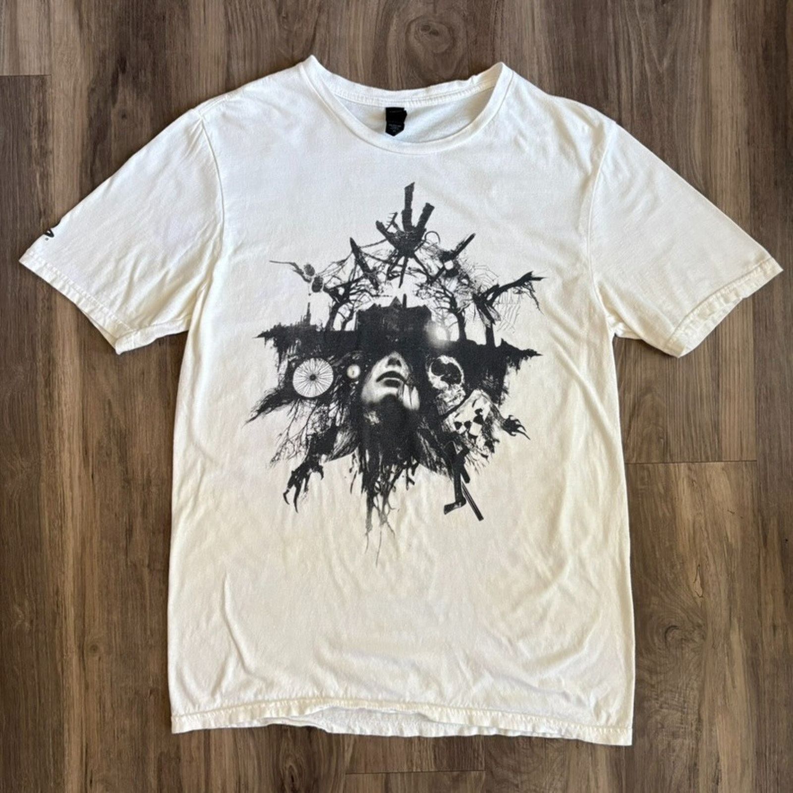 Vintage Resident Evil Biohazard Promo T Shirt Men S Size M 2016 Hoodie, Sweatshirt | PodTeesHub.com