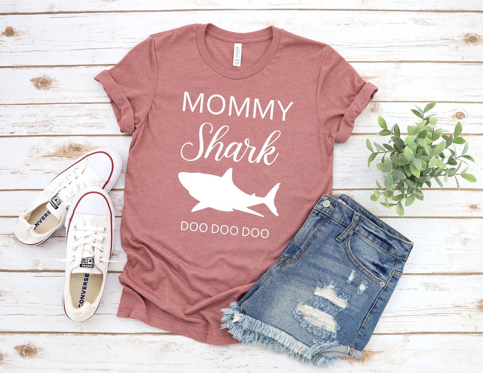 Mommy Shark T-Shirt Hoodie, Sweatshirt | PodTeesHub.com