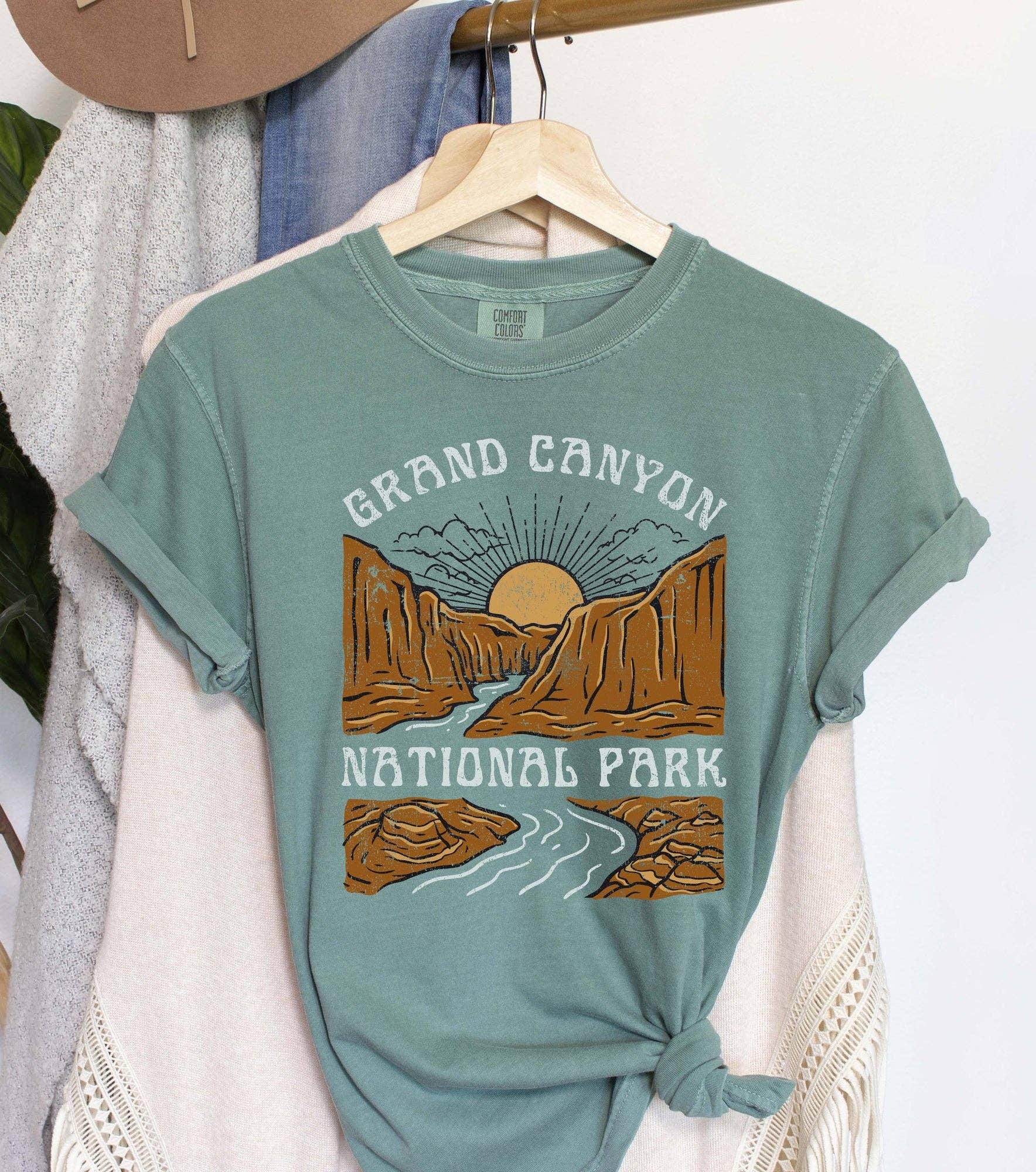 Grand Canyon National Park Retro T-Shirt Hoodie, Sweatshirt | PodTeesHub.com