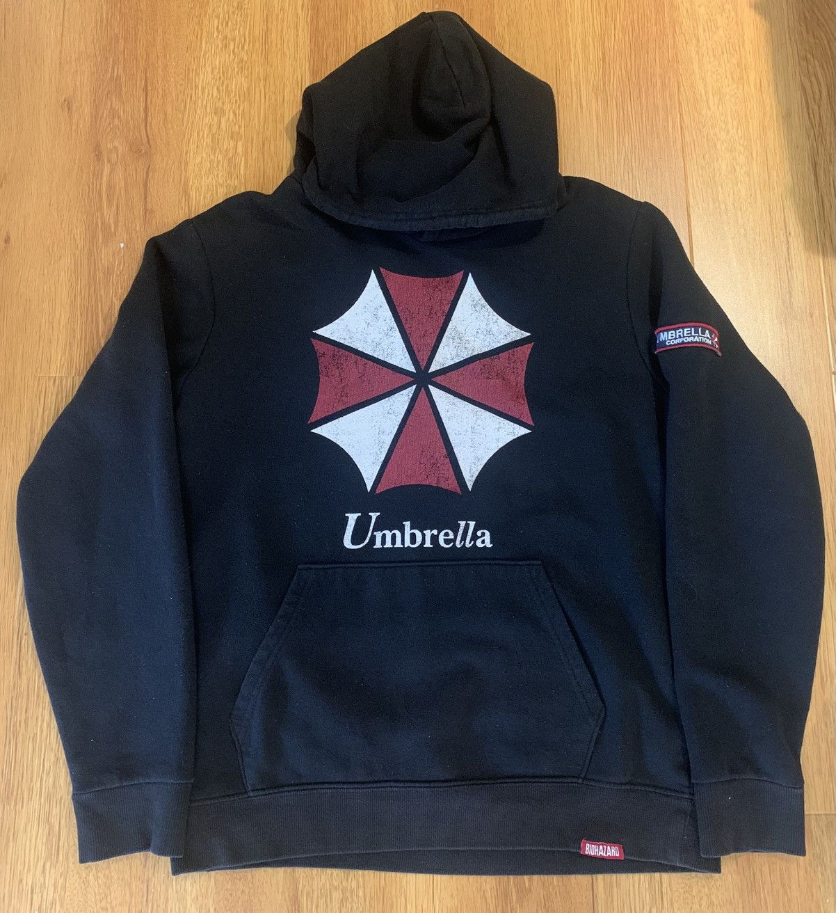 Vintage Resident Evil Umbrella Corporation Hoodie T-Shirts, Sweatshirt | PodTeesHub.com