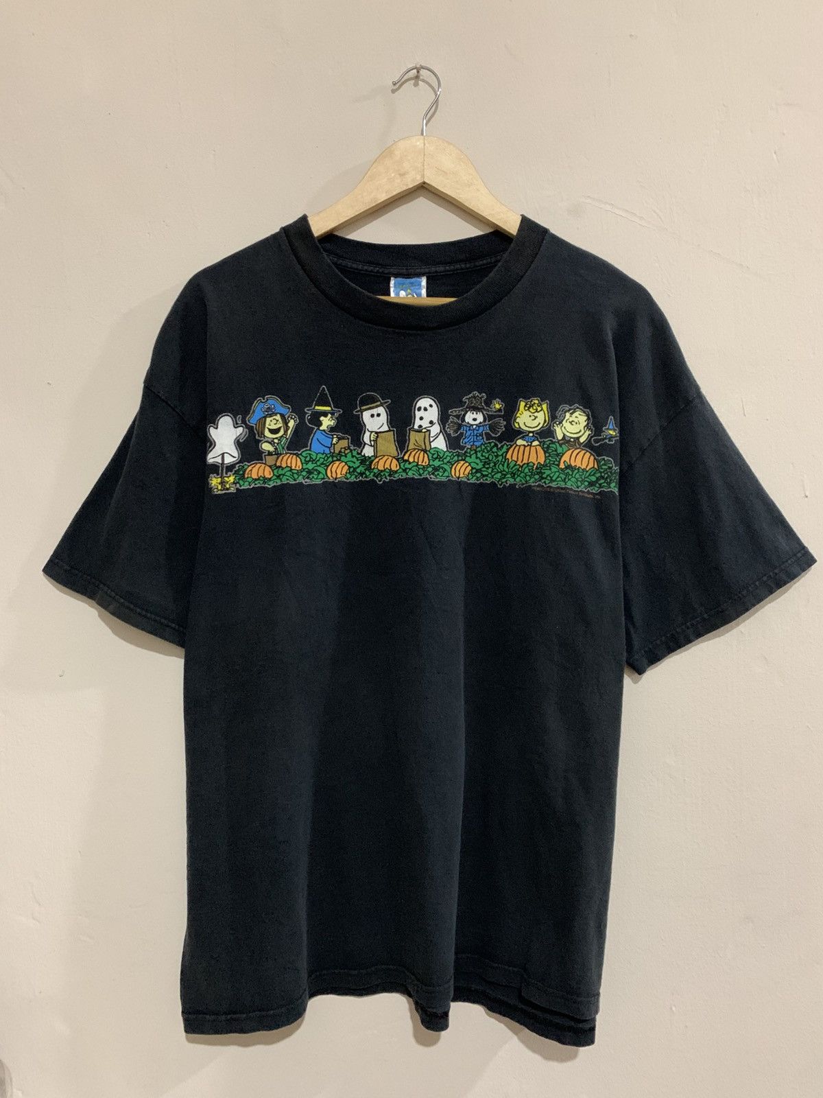 Rare Vintage Peanuts Halloween Cartoon Teeshirt T-Shirts, Hoodie, Sweatshirt