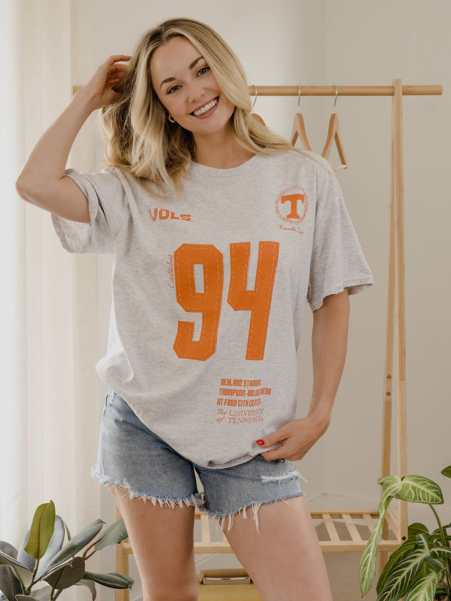 Tennessee Volunteers Crest Stamp Ash Gray Thrifted Tee Hoodie, Sweatshirt | PodTeesHub.com
