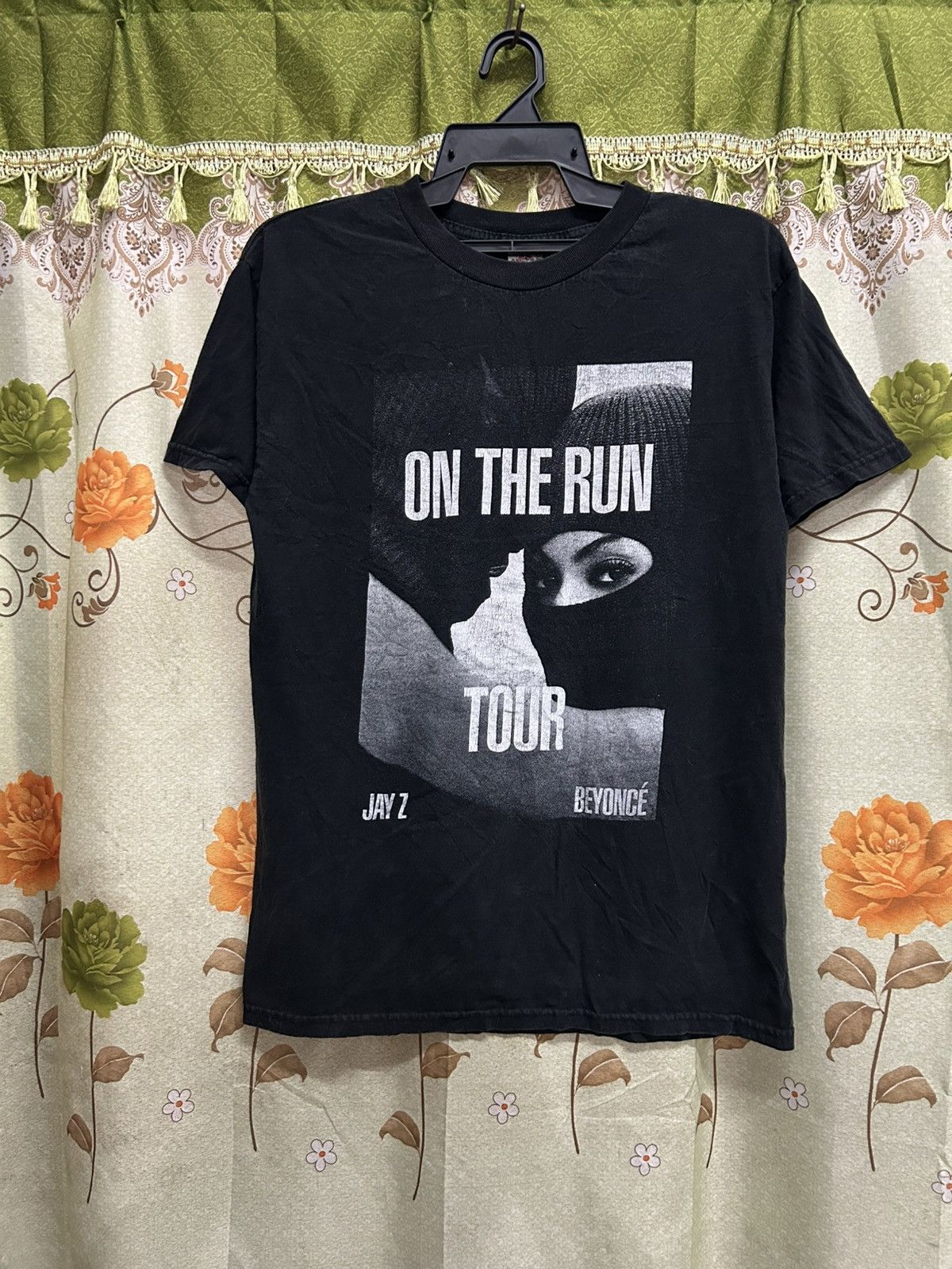 Rap Tees Beyonce X Jay Z On The Run Tour 2014 Hoodie, Sweatshirt | PodTeesHub.com