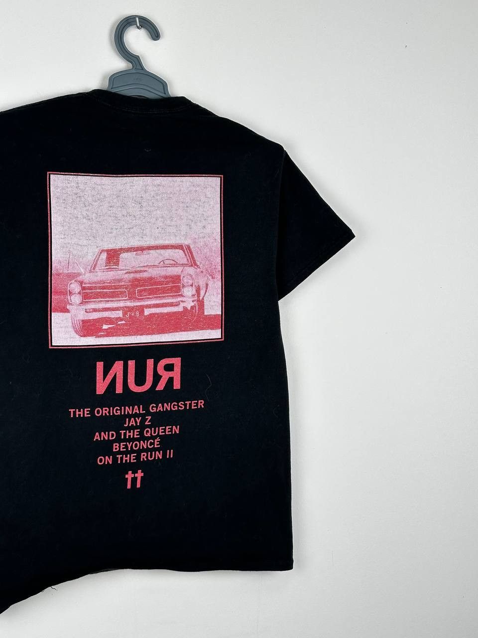 Jay Z X Rap Tees Jay Z X Beyonce Otr 2 Tour T Shirt Size M Hoodie, Sweatshirt | PodTeesHub.com