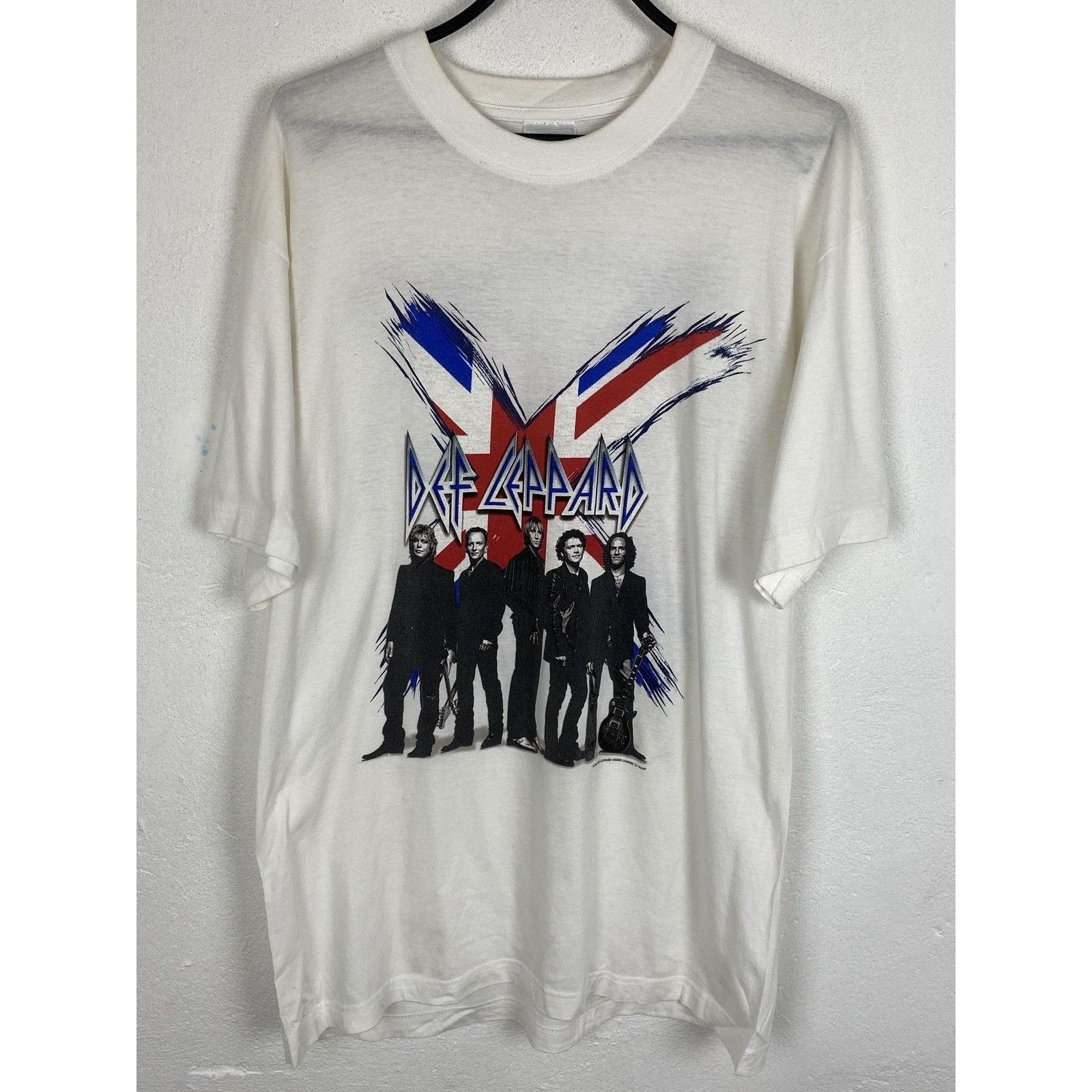 Band Tees 00s Vintage Def Leppard 2002 Tour T Shirt In White Hoodie, Sweatshirt | PodTeesHub.com
