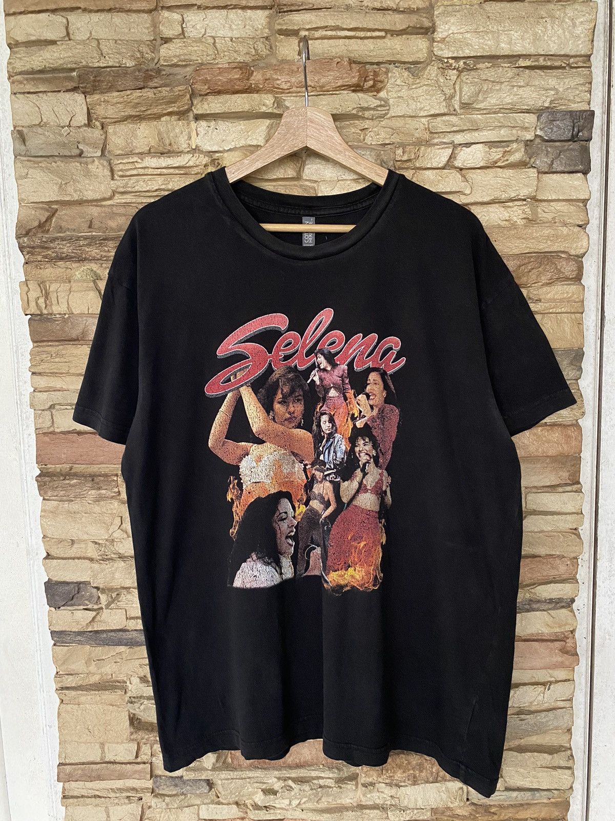 Rap Tees Vintage Selena Solo Singer Rap Tees Tupac Aaliyah Hoodie, Sweatshirt | PodTeesHub.com