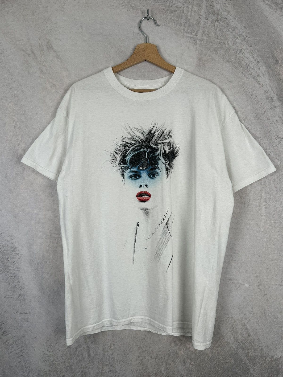 Japanese Brand Yungblud Tour Tee Graphic Rap Music Art Streetwear Vintage Hoodie, Sweatshirt | PodTeesHub.com