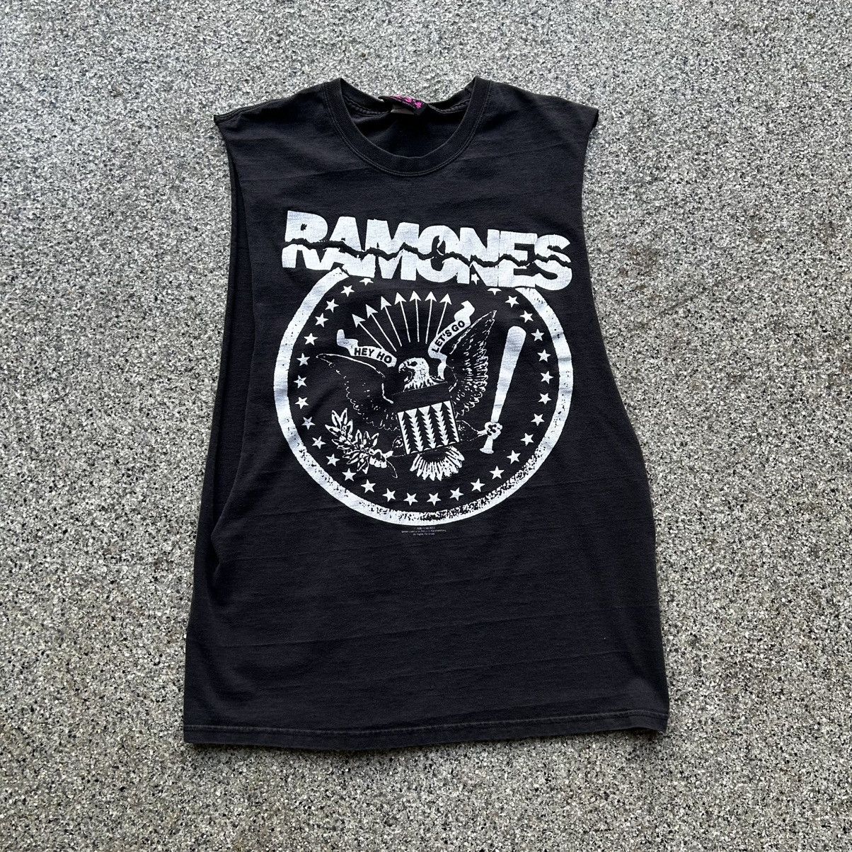 Vintage 2006 Ramones Sleeveless Tee Hoodie, Sweatshirt | PodTeesHub.com