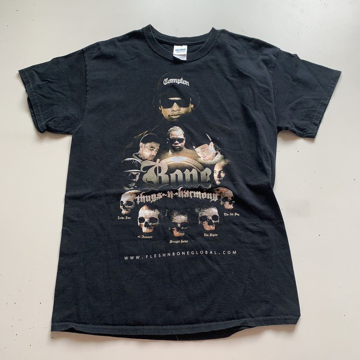 Rap Tees Vintage 2000s Bone Thugs N Harmony Graphic T Shirt Medium Hoodie, Sweatshirt | PodTeesHub.com