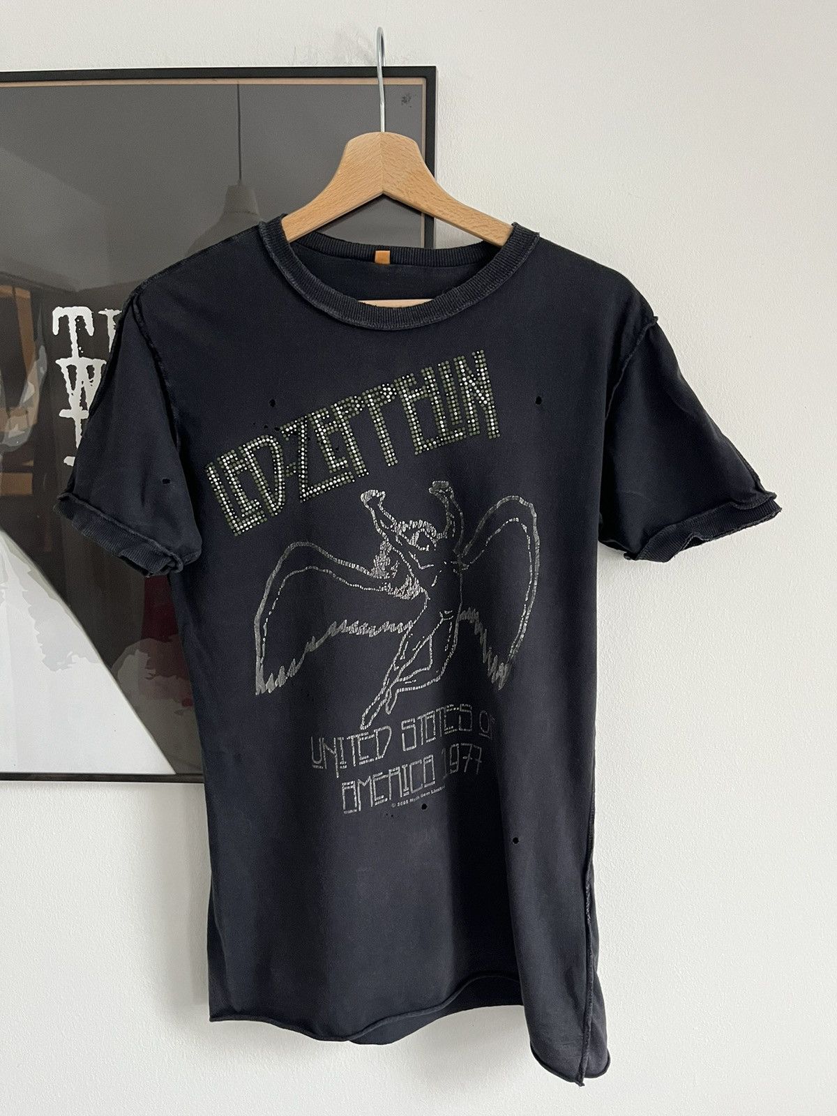 Led Zeppelin X Vintage Vintage 2006 Led Zeppelin Band Tee Shirt Hoodie, Sweatshirt | PodTeesHub.com