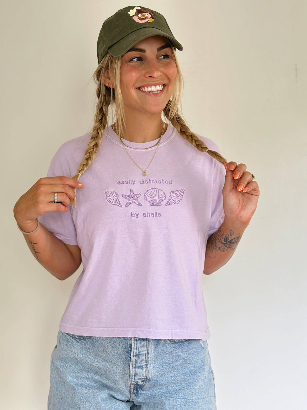"Easily Distracted By Shells" - Lavendar T-Shirt🐚 Hoodie, Sweatshirt | PodTeesHub.com