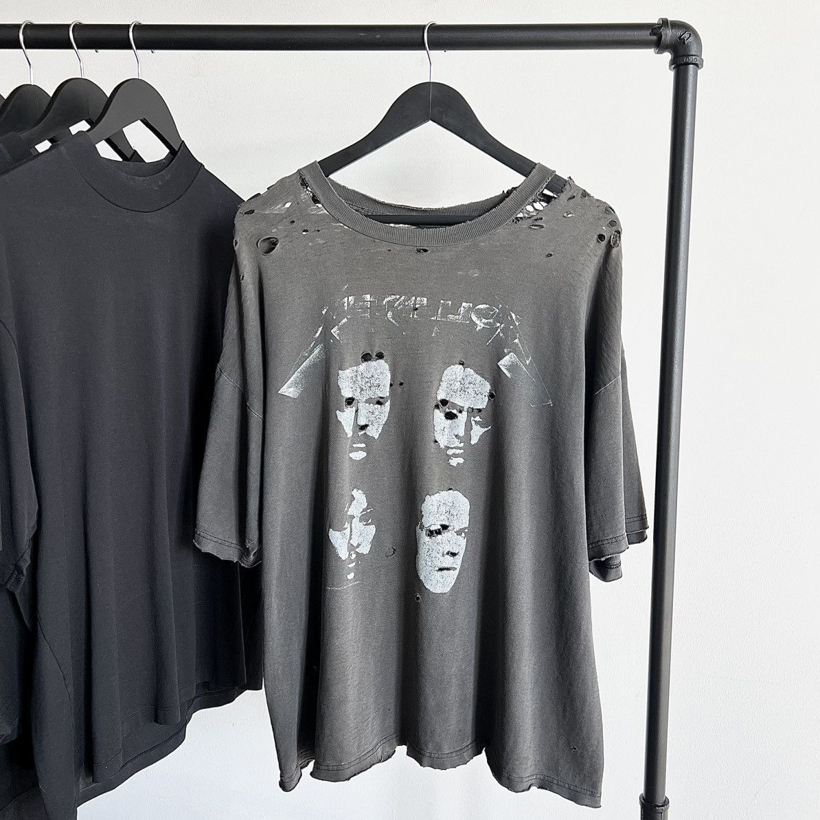 Metallica X Vintage Vintage Distressed 1994 Metallica Band Tour Tee Hoodie, Sweatshirt | PodTeesHub.com