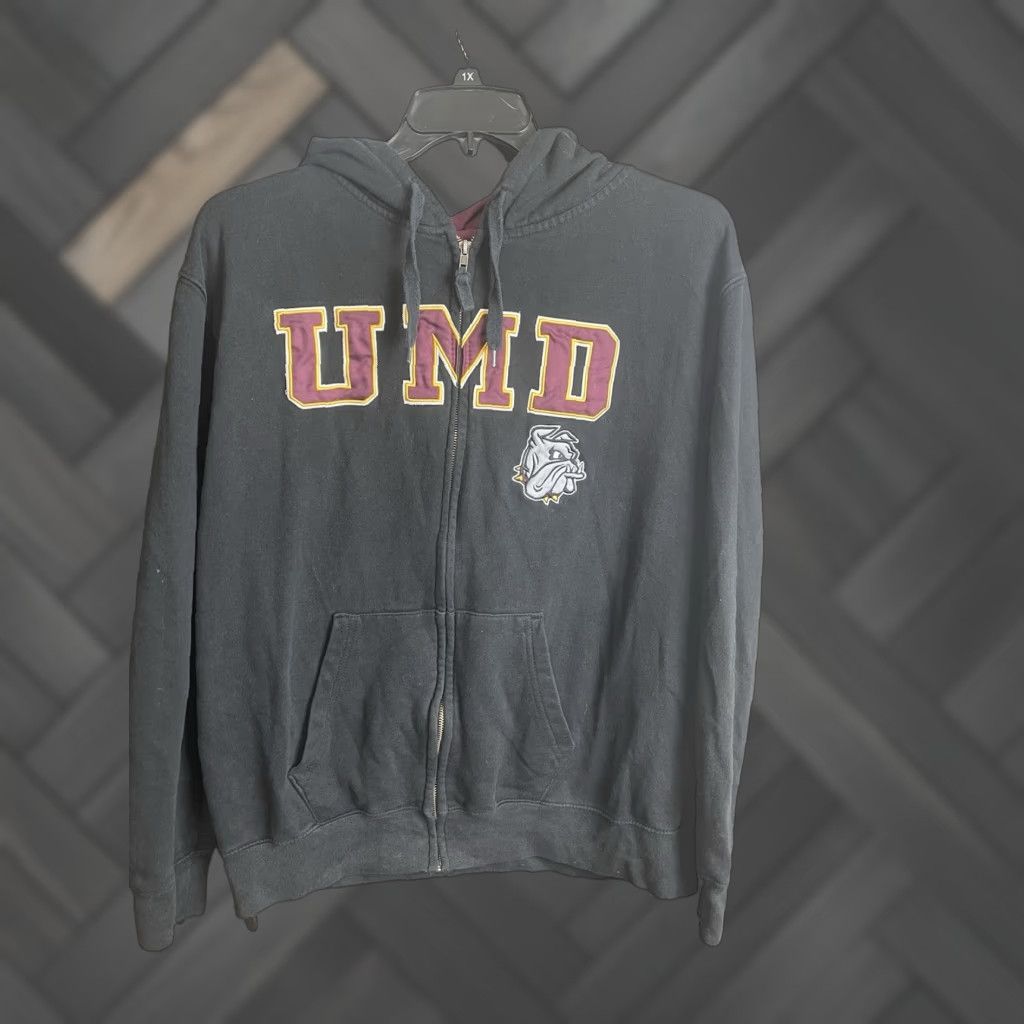 Vintage Campus Heritage Umd Minnesota Duluth Bulldogs Hoodie Sweatshirt Adult Xl Black Sweat T-Shirts | PodTeesHub.com