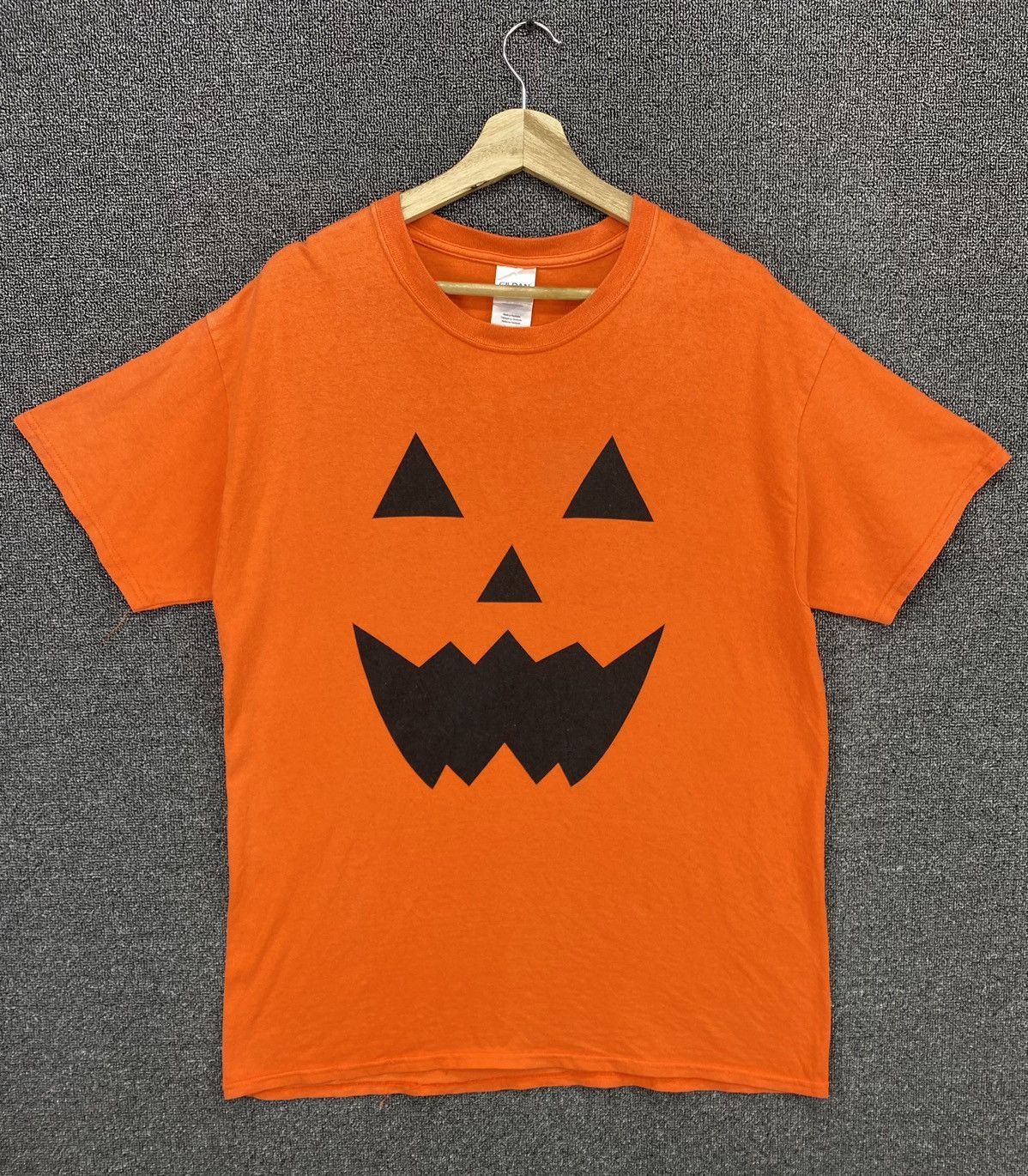 Sales Vintage 2000s Halloween Horror Tees T Shirts Hoodie, Sweatshirt | PodTeesHub.com