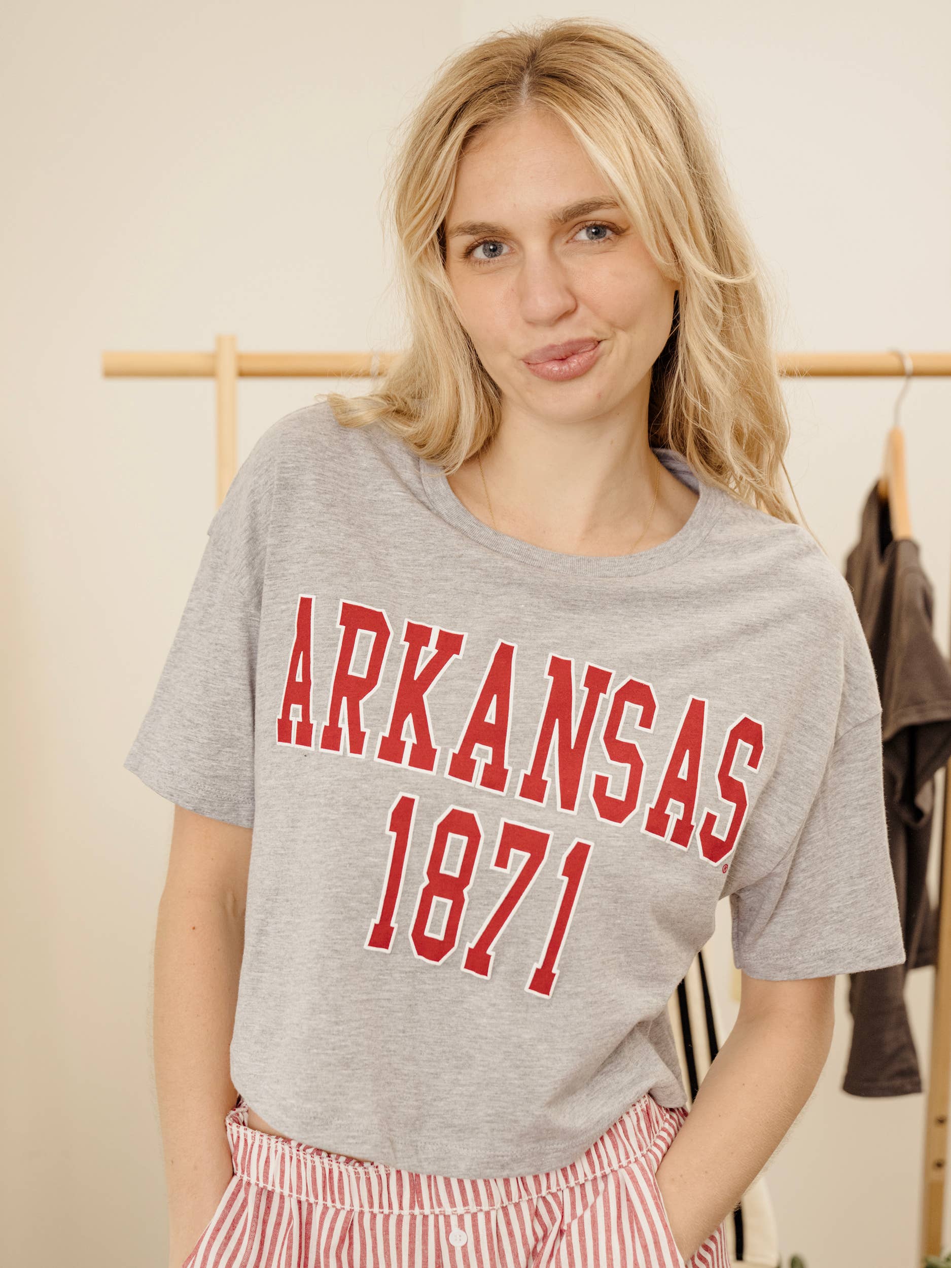 Arkansas Razorbacks College Block Puff Ink Gray Cropped Tee Hoodie, Sweatshirt | PodTeesHub.com
