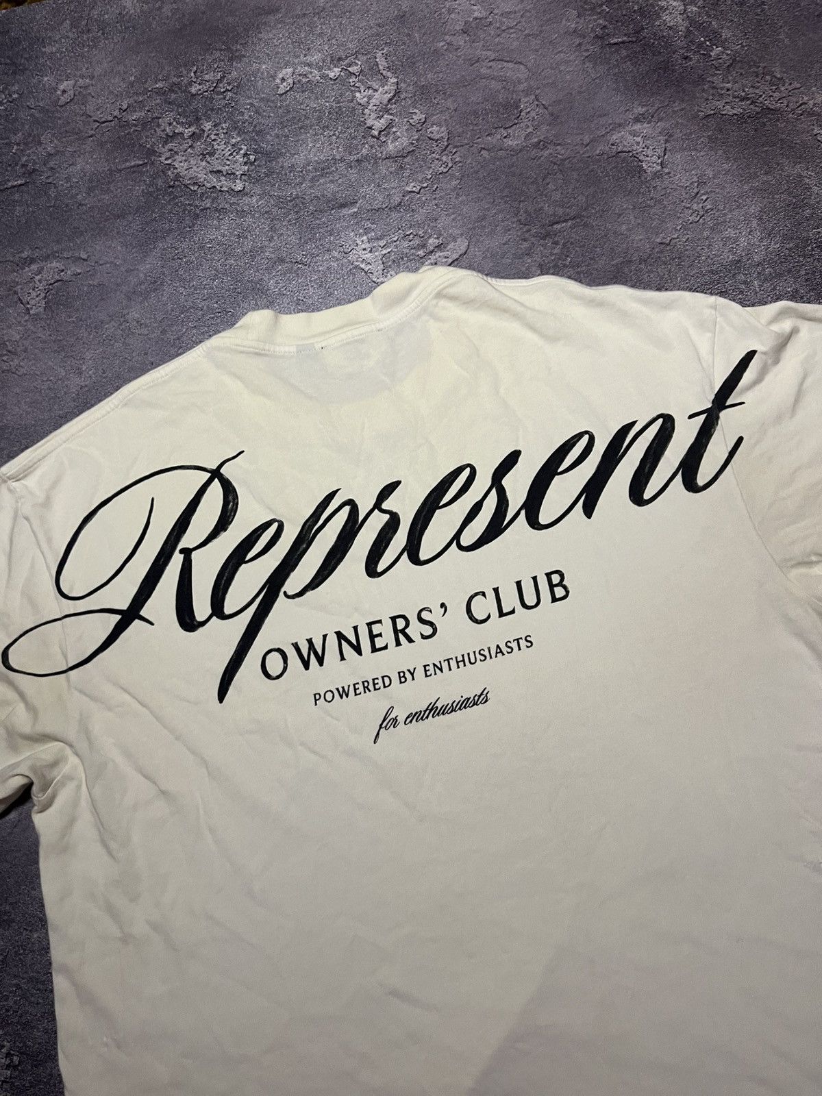 Clo Represent Big Logo Tee Streetwear Vintage Hoodie, Sweatshirt | PodTeesHub.com