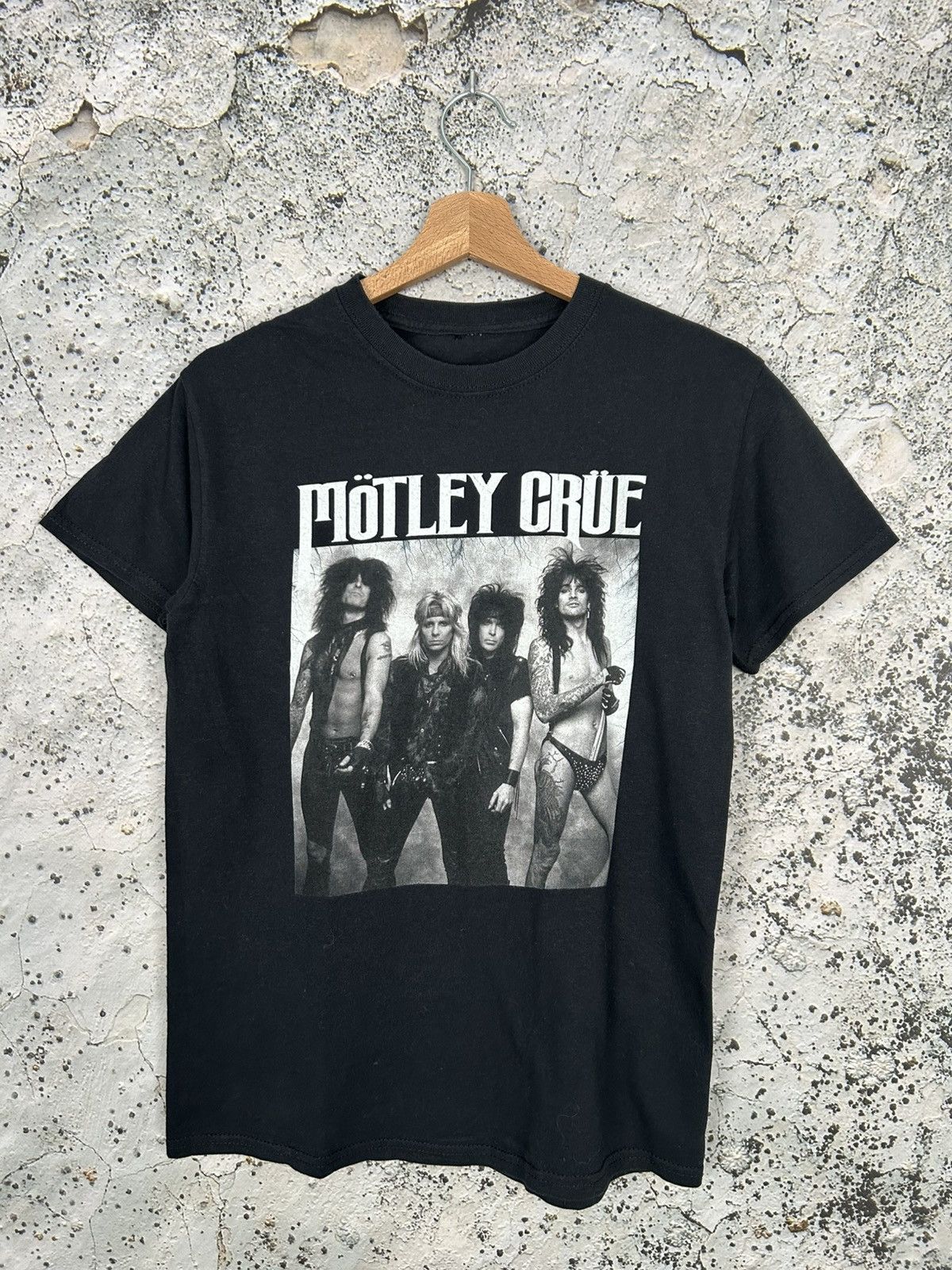 Motley Crue Vintage Rock Band Tee Graphic Metal Hoodie, Sweatshirt | PodTeesHub.com