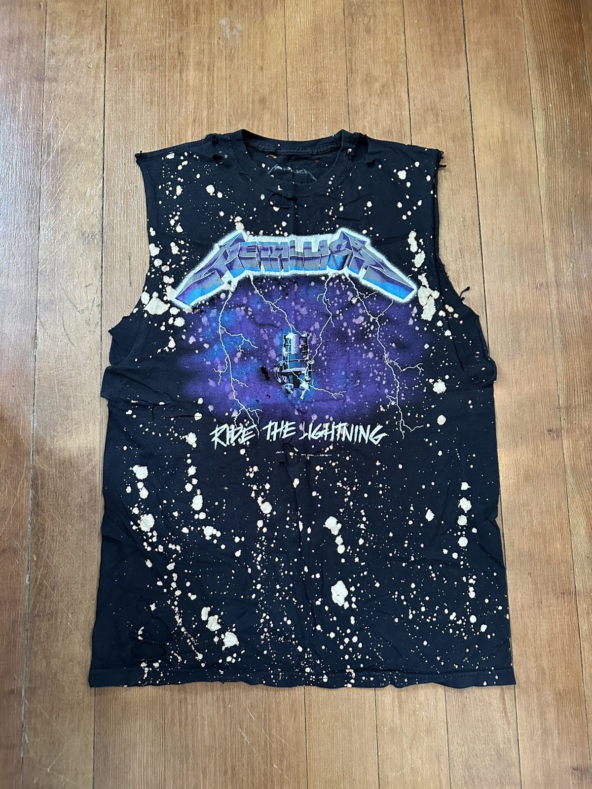 Vintage Metallica Ride The Lightning Shirt Hoodie, Sweatshirt | PodTeesHub.com