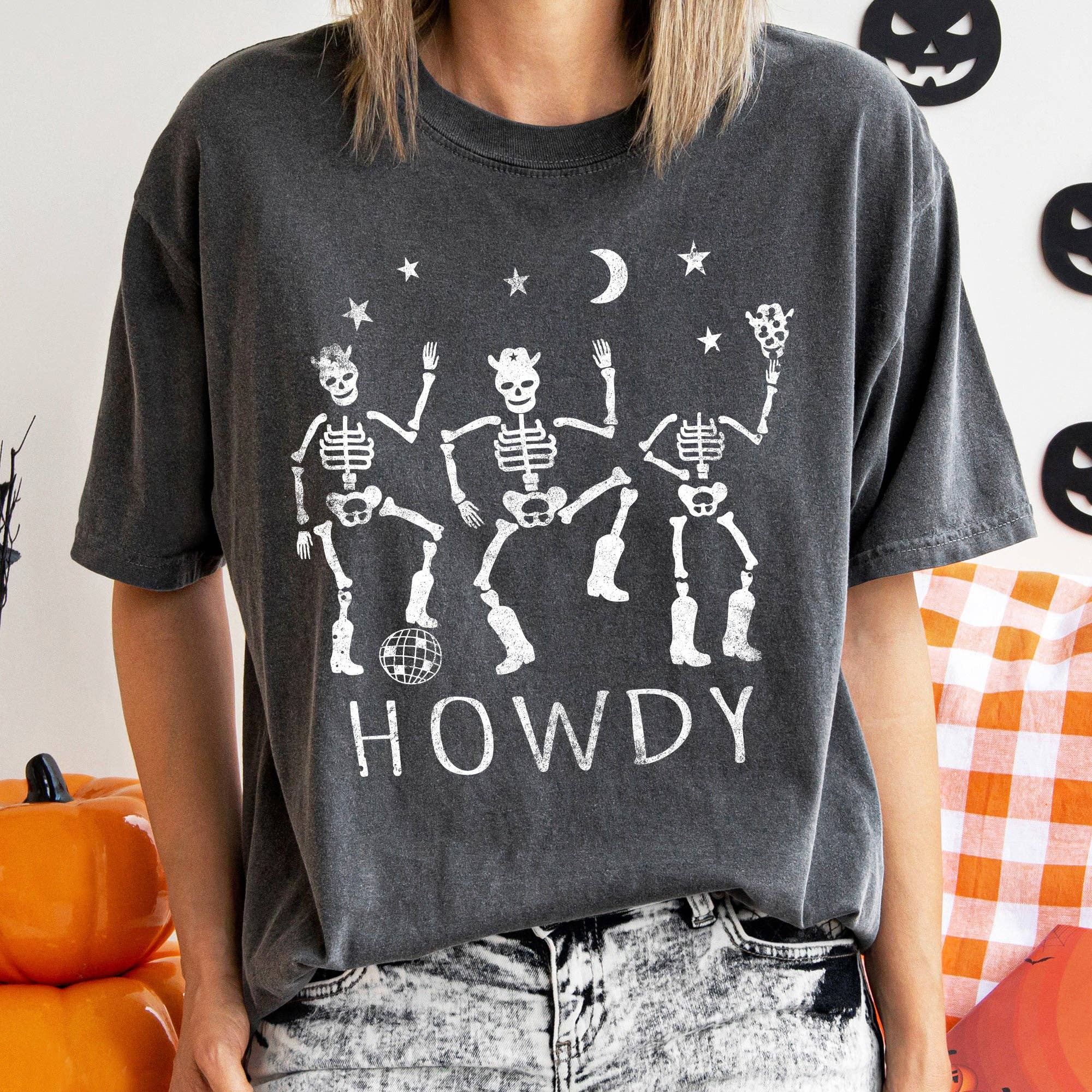 Howdy Skeletons Vintage Halloween T-Shirt Hoodie, Sweatshirt | PodTeesHub.com