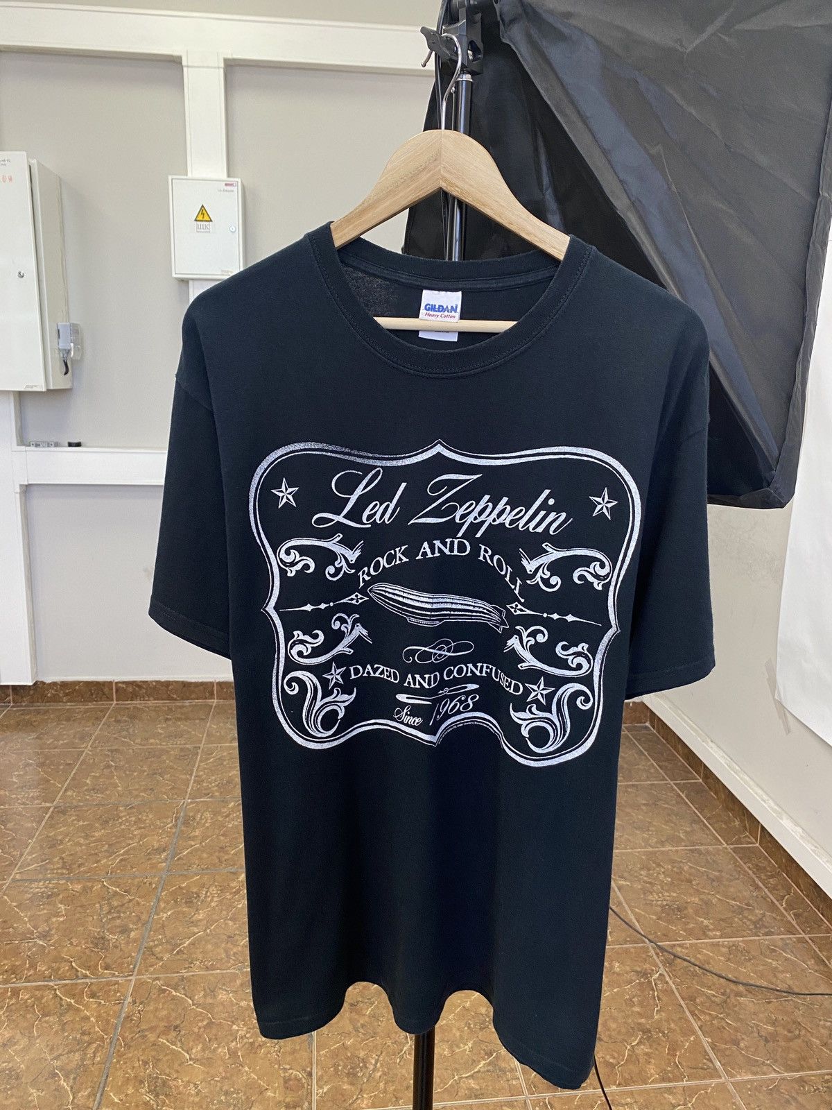 Zeppelin Vintage Led Zeppelin 1968 Concert T Shirt Reprint 2007 Y2k Hoodie, Sweatshirt | PodTeesHub.com