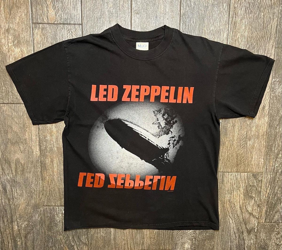 Led Zeppelin X Vintage 2001 Led Zeppelin Blimp L T-Shirts, Hoodie, Sweatshirt