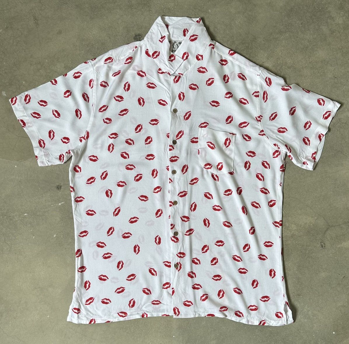 Vintage Dokkia Aloha Lips Printed Shirt Hoodie, Sweatshirt | PodTeesHub.com